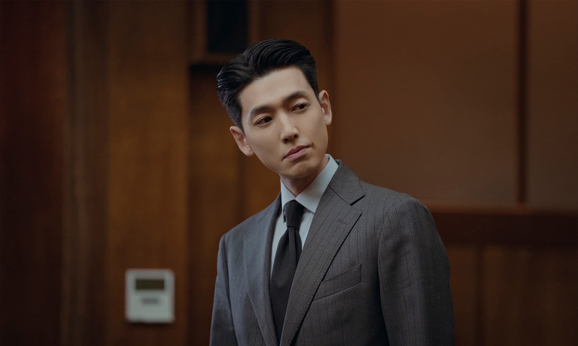 Cá hố' Jung Kyung Ho: Sức hút từ diễn xuất và chuyện tình 14 năm