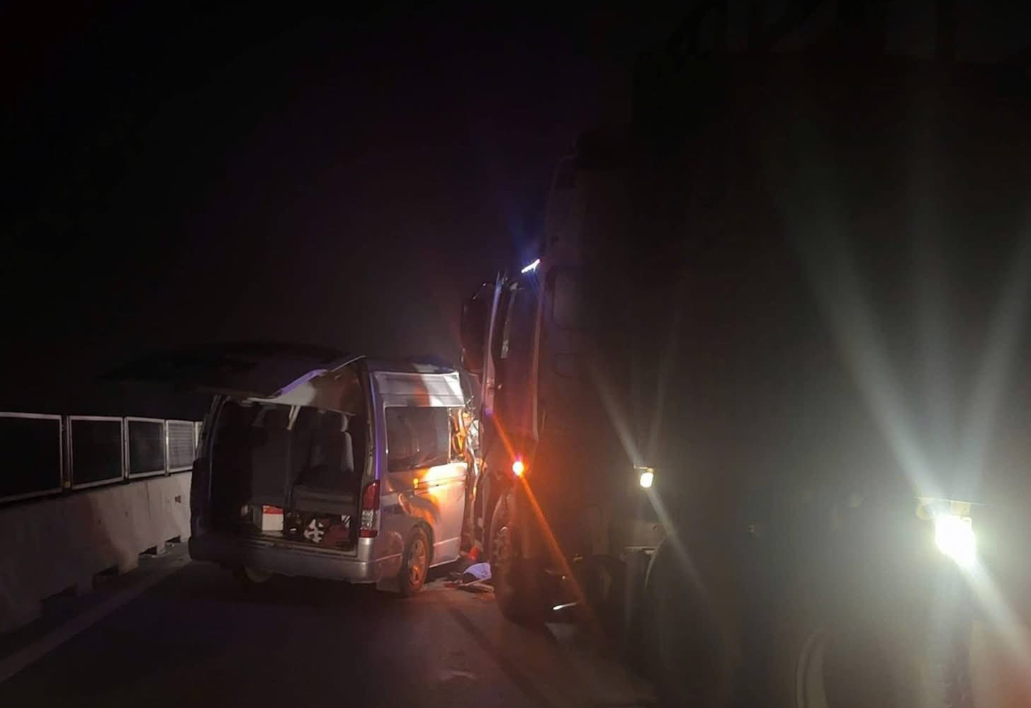 cao tốc - Ảnh 1.