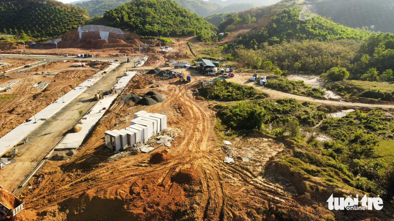 Đẩy nhanh giải phóng mặt bằng cao tốc Tân Phú - Bảo Lộc, để Đà Lạt sớm kết nối TP.HCM - Ảnh 1.