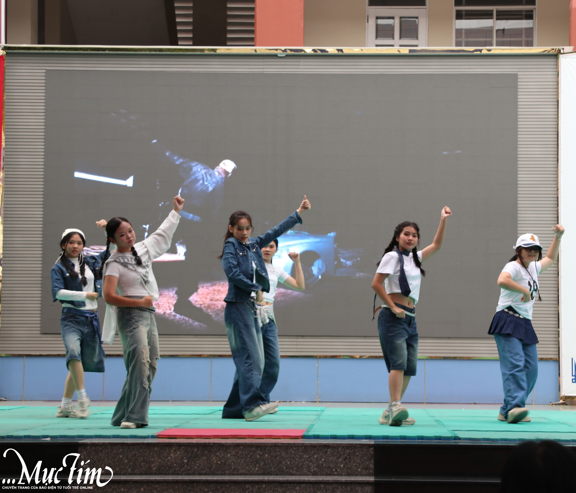 Sắc màu văn hóa các quốc gia tràn ngập Trường THPT Thủ Đức- Ảnh 5.