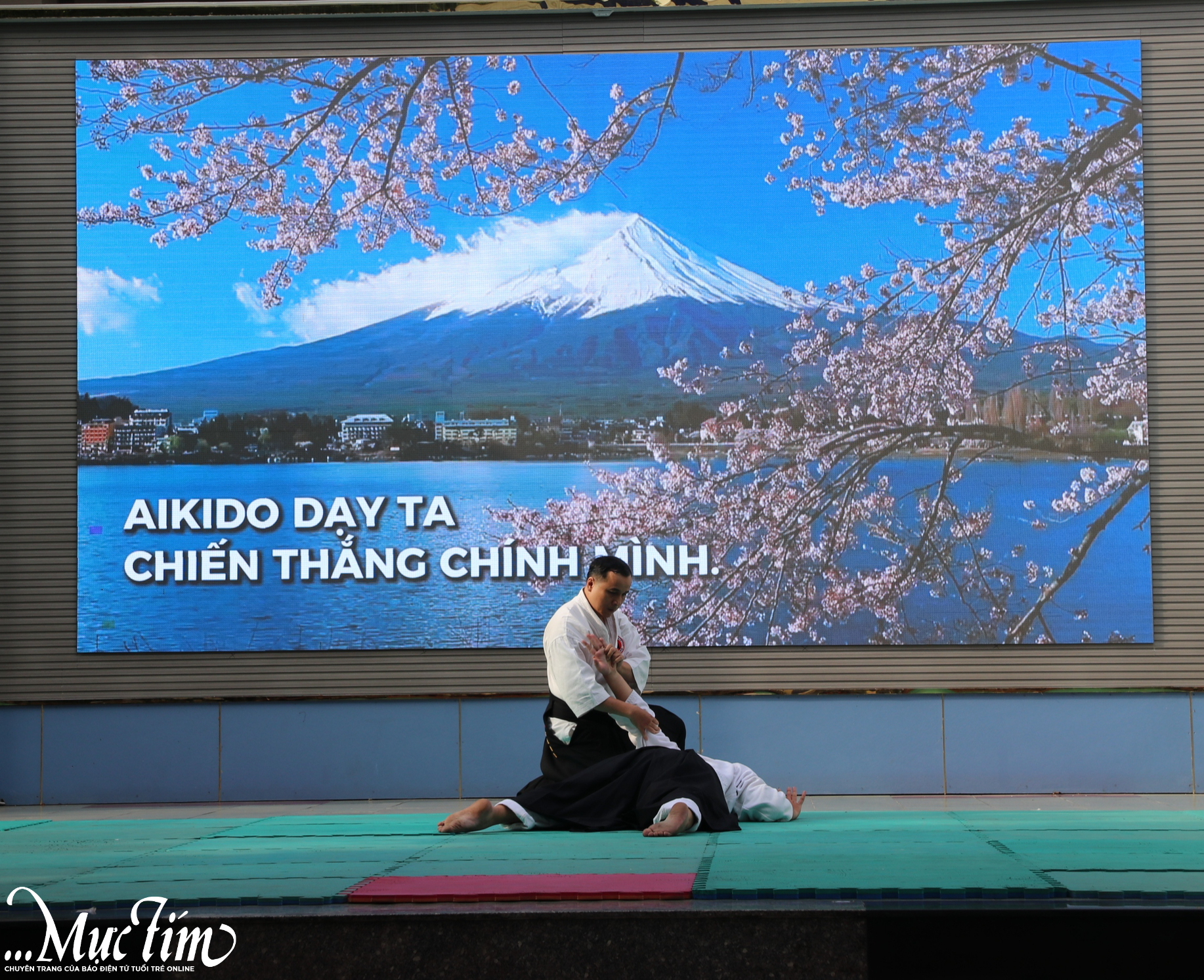 Sắc màu văn hóa các quốc gia tràn ngập Trường THPT Thủ Đức- Ảnh 6.