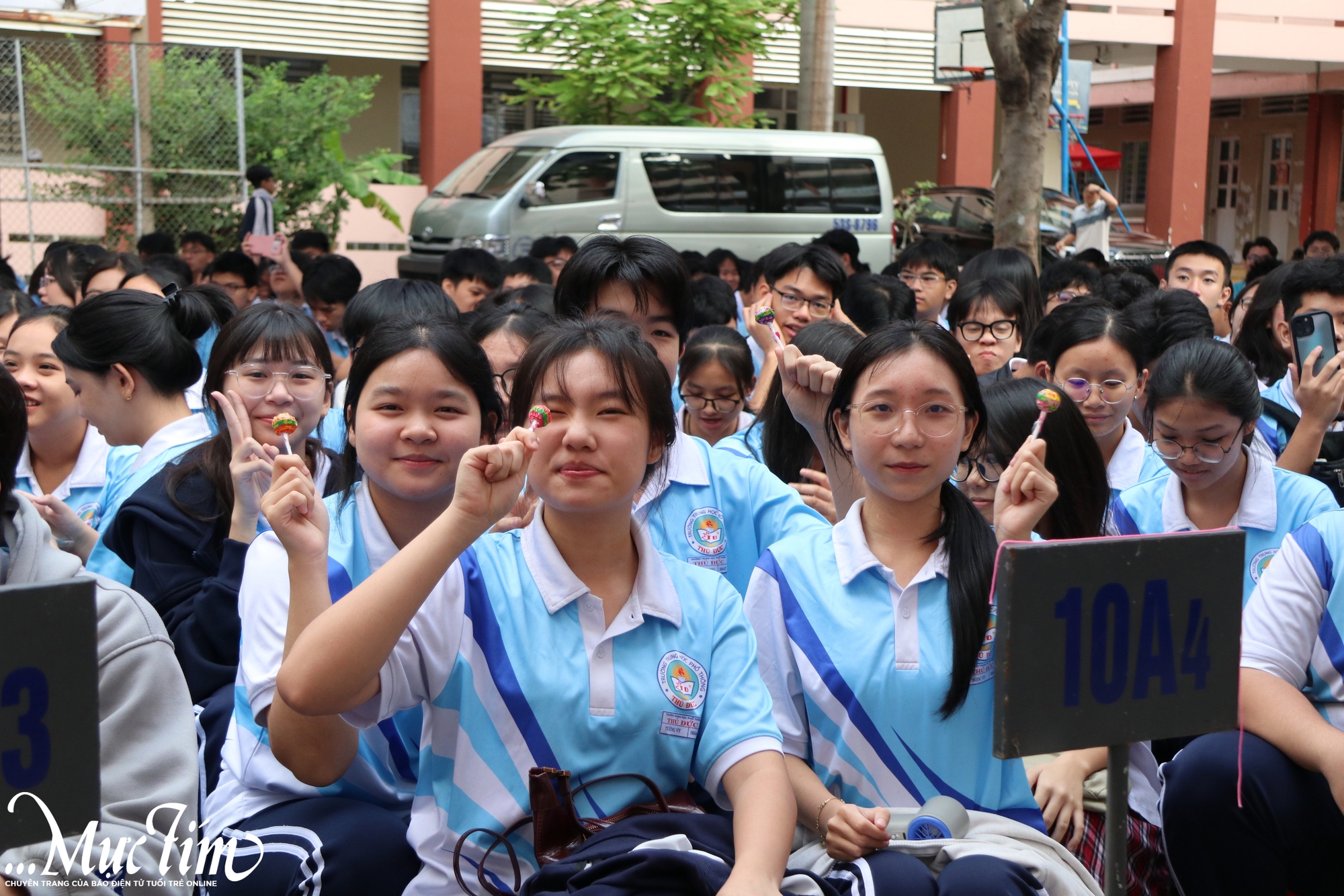 Sắc màu văn hóa các quốc gia tràn ngập Trường THPT Thủ Đức- Ảnh 2.