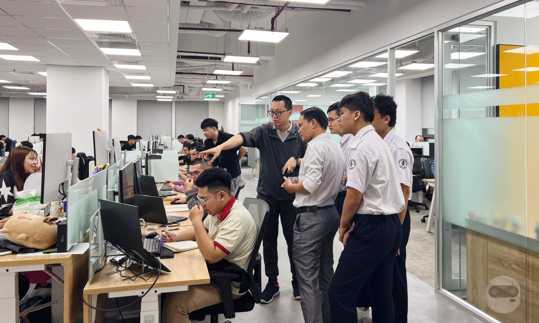 Những "bạn ong" yêu robot của Trường THPT chuyên Trần Đại Nghĩa- Ảnh 7.