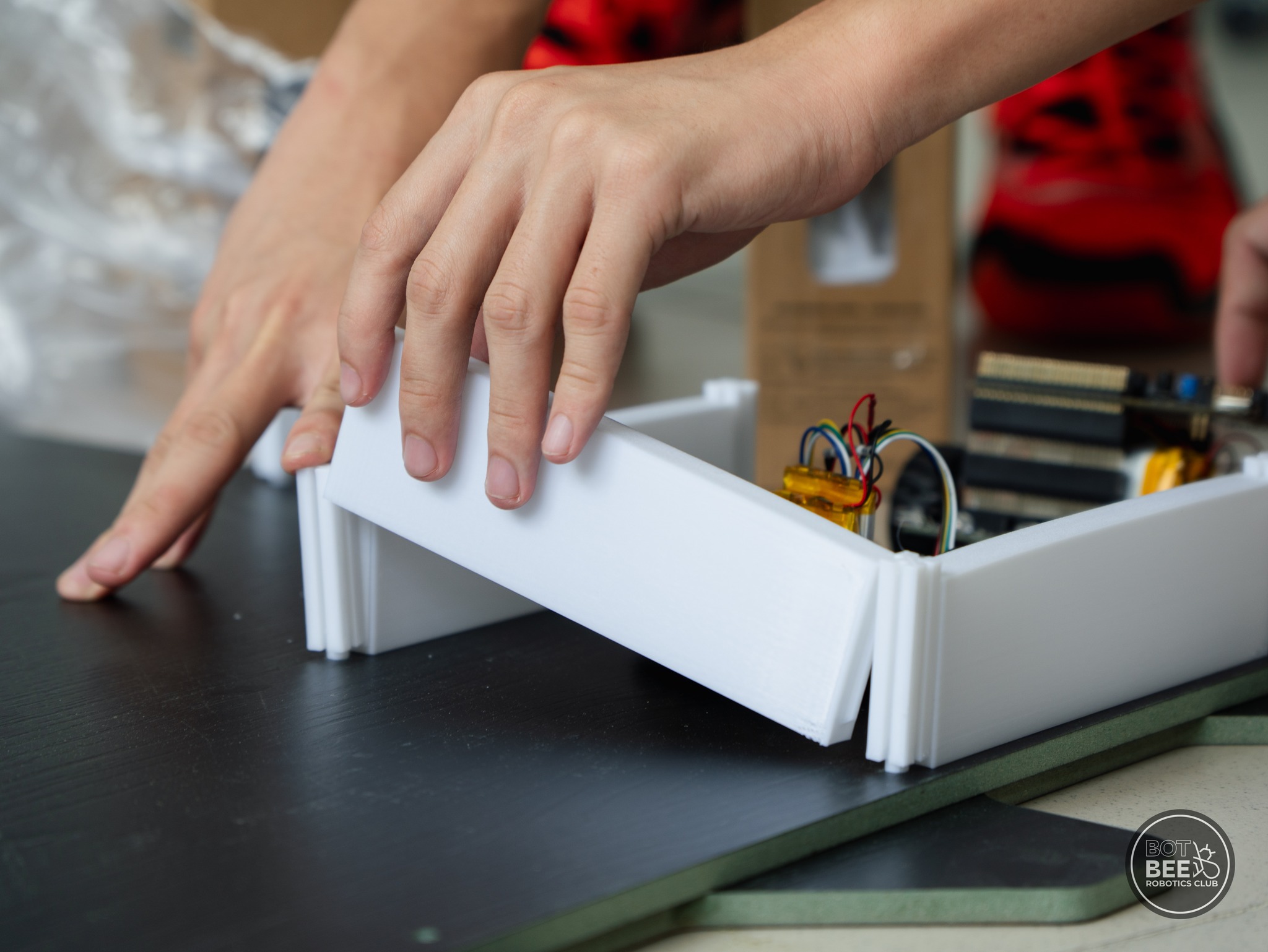 Những "bạn ong" yêu robot của Trường THPT chuyên Trần Đại Nghĩa- Ảnh 5.