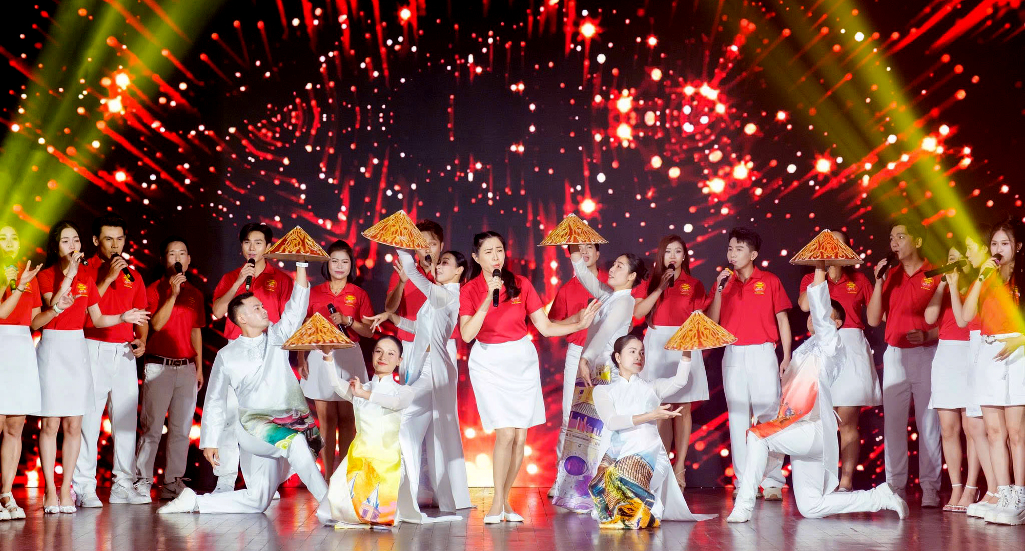 Phát triển đất nước gắn với văn hóa và sáng tạo - Ảnh 1.