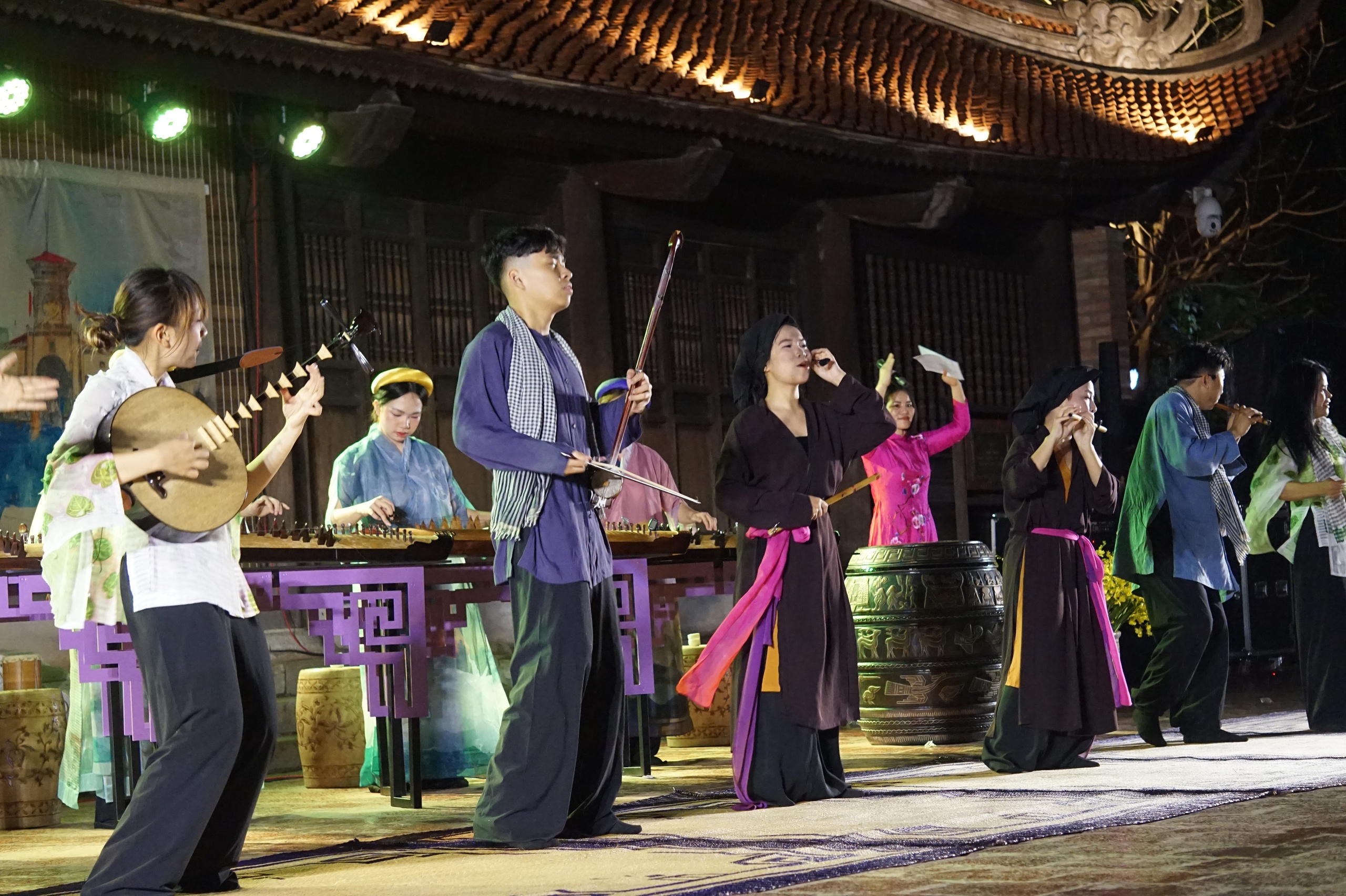 Văn Miếu Quốc Tử Giám - Ảnh 3.