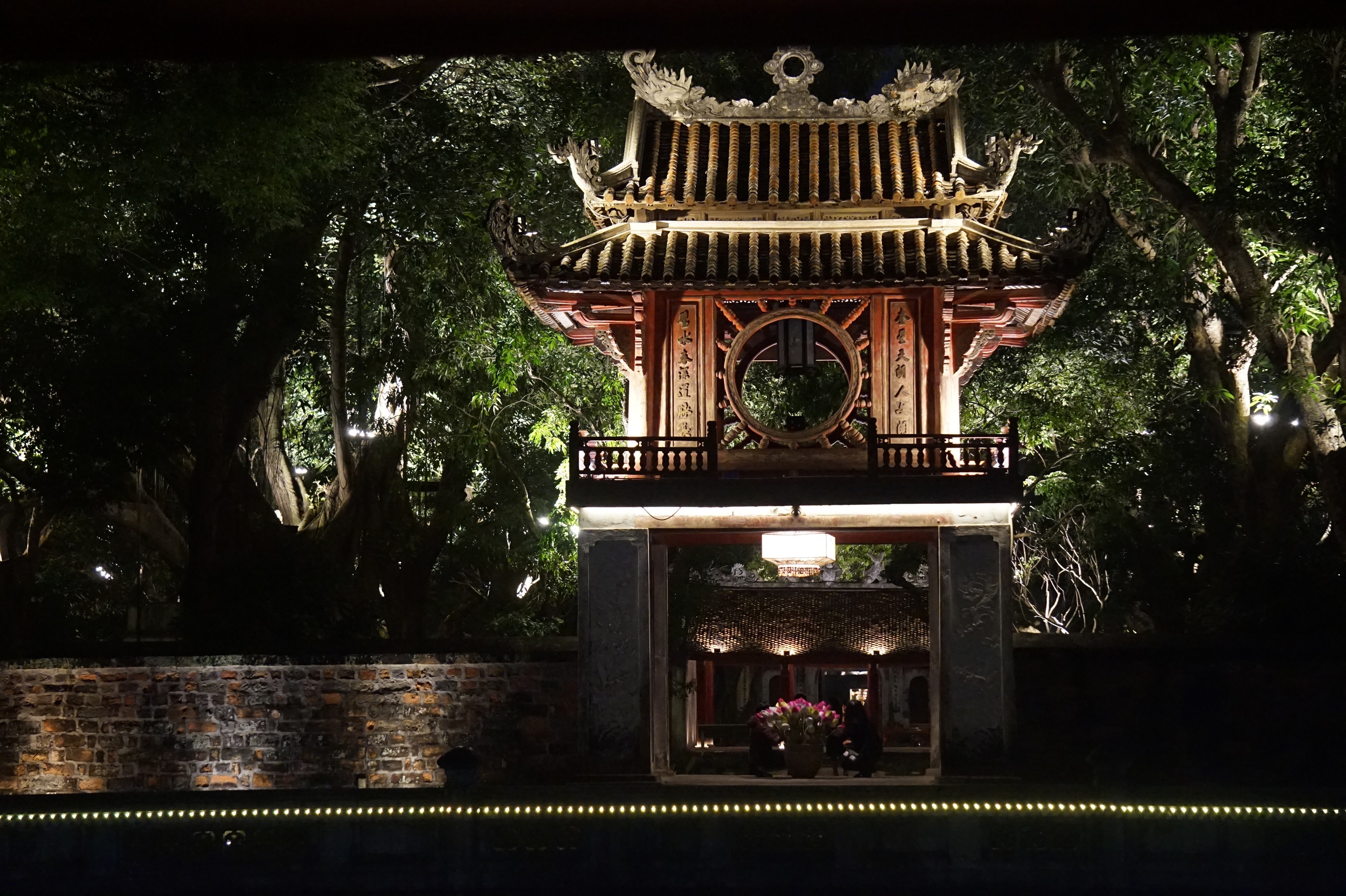 Văn Miếu Quốc Tử Giám - Ảnh 6.