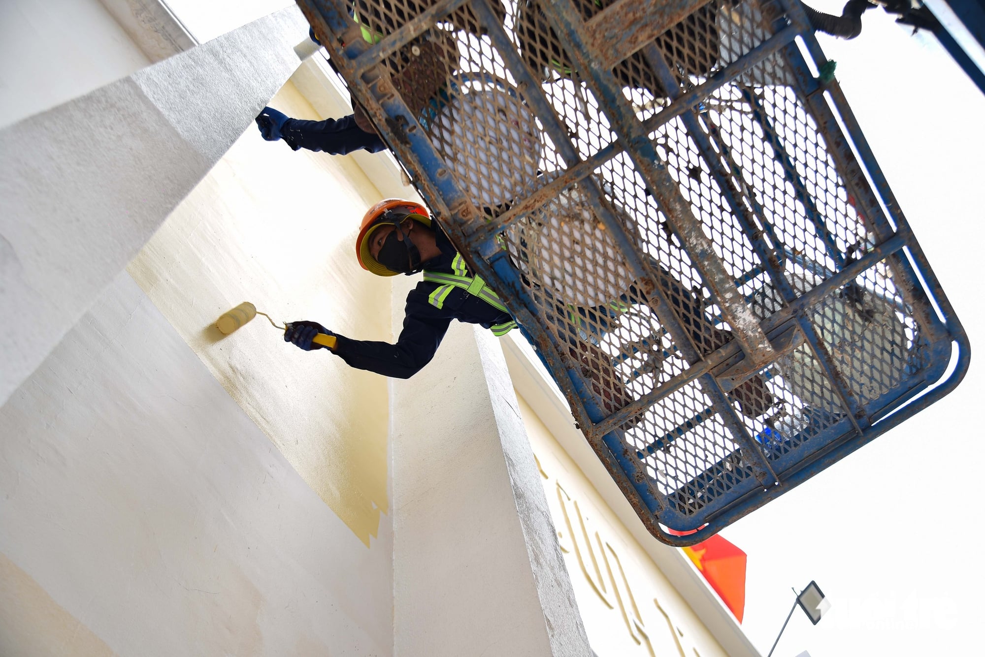 Ho Chi Minh City’s Ben Thanh Market, central streets get facelift ahead of Lunar New Year- Ảnh 5.