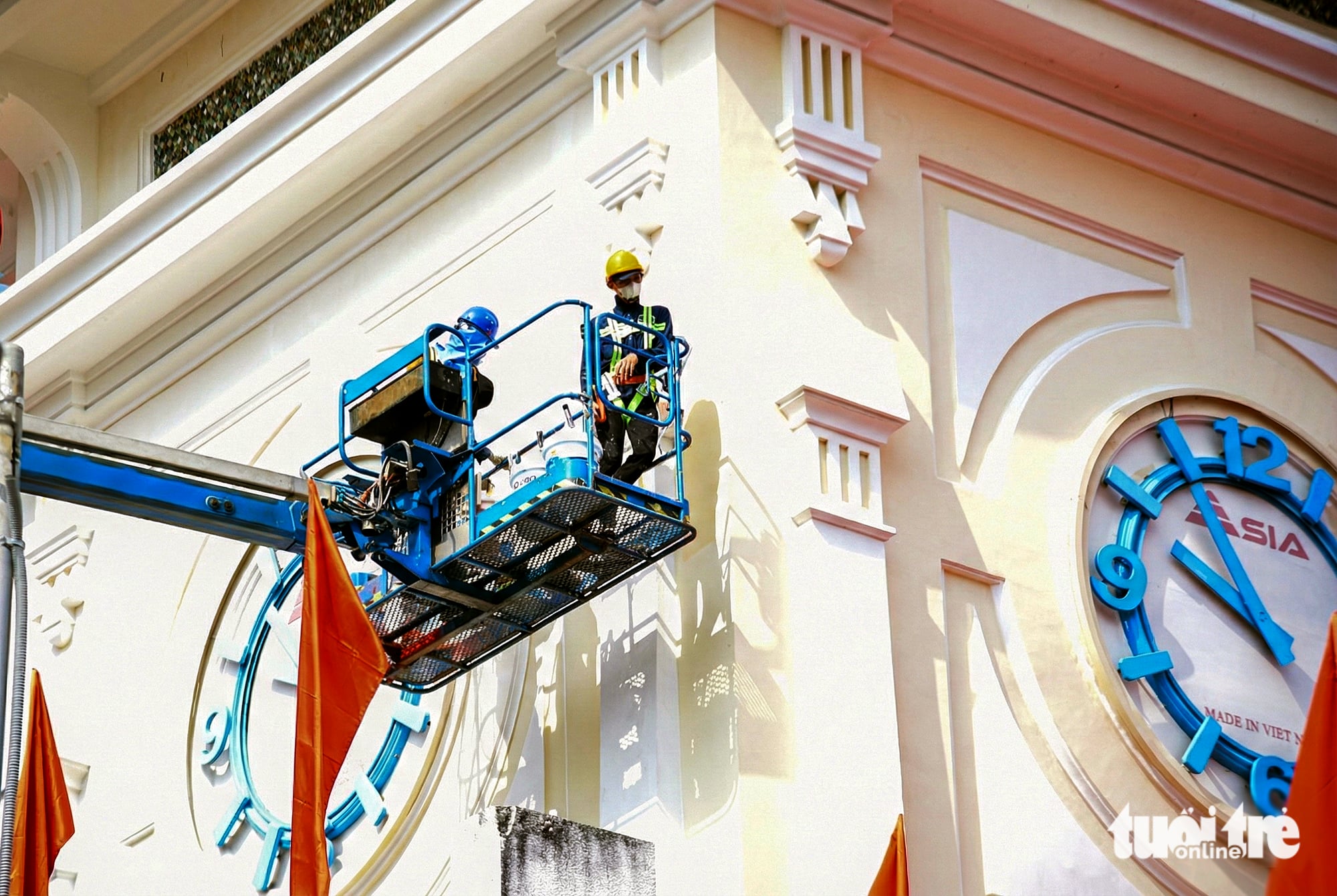 Ho Chi Minh City’s Ben Thanh Market, central streets get facelift ahead of Lunar New Year- Ảnh 3.