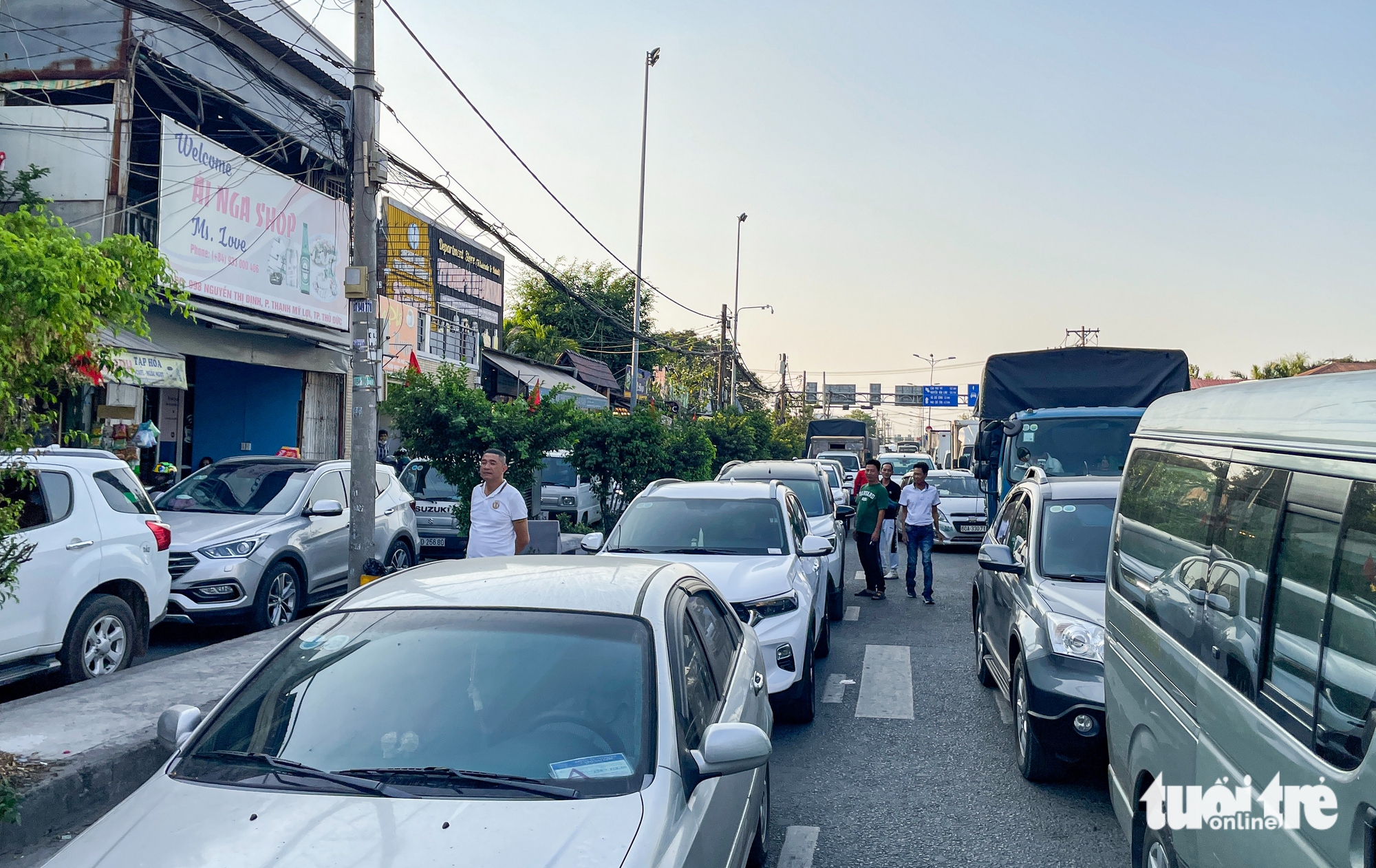 đường Nguyễn Thị Định - Ảnh 1.