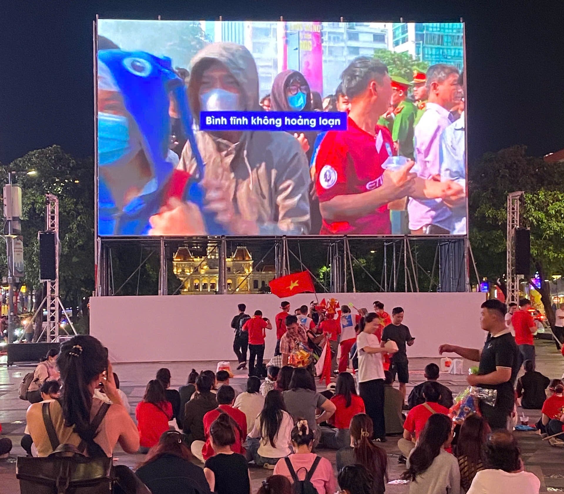 100% CSGT TP.HCM ứng trực trước trận U23 Việt Nam đấu U23 Trung Quốc - Ảnh 2.