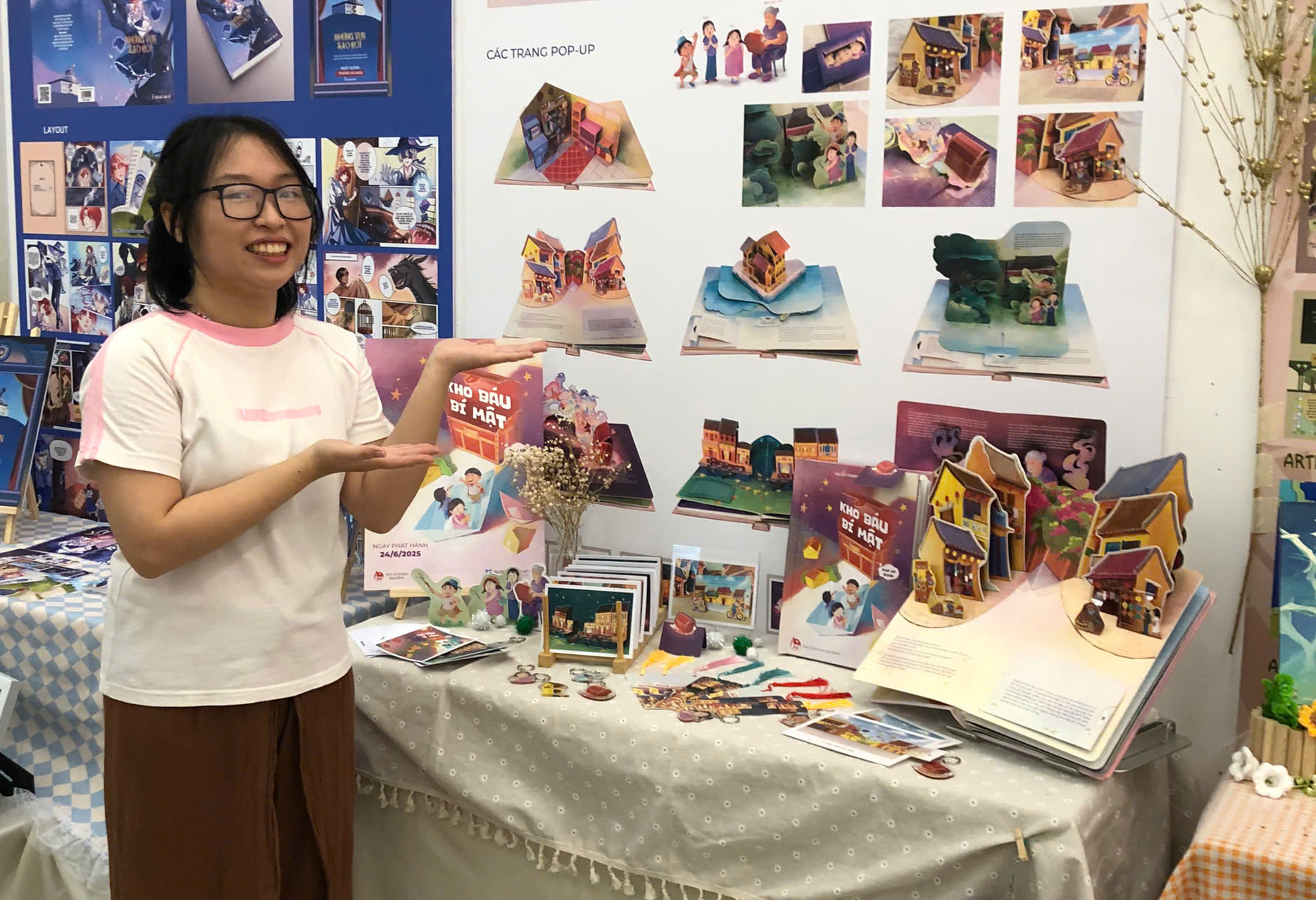 Gen Z khởi nghiệp với thiệp pop-up hình địa danh Việt Nam- Ảnh 1.