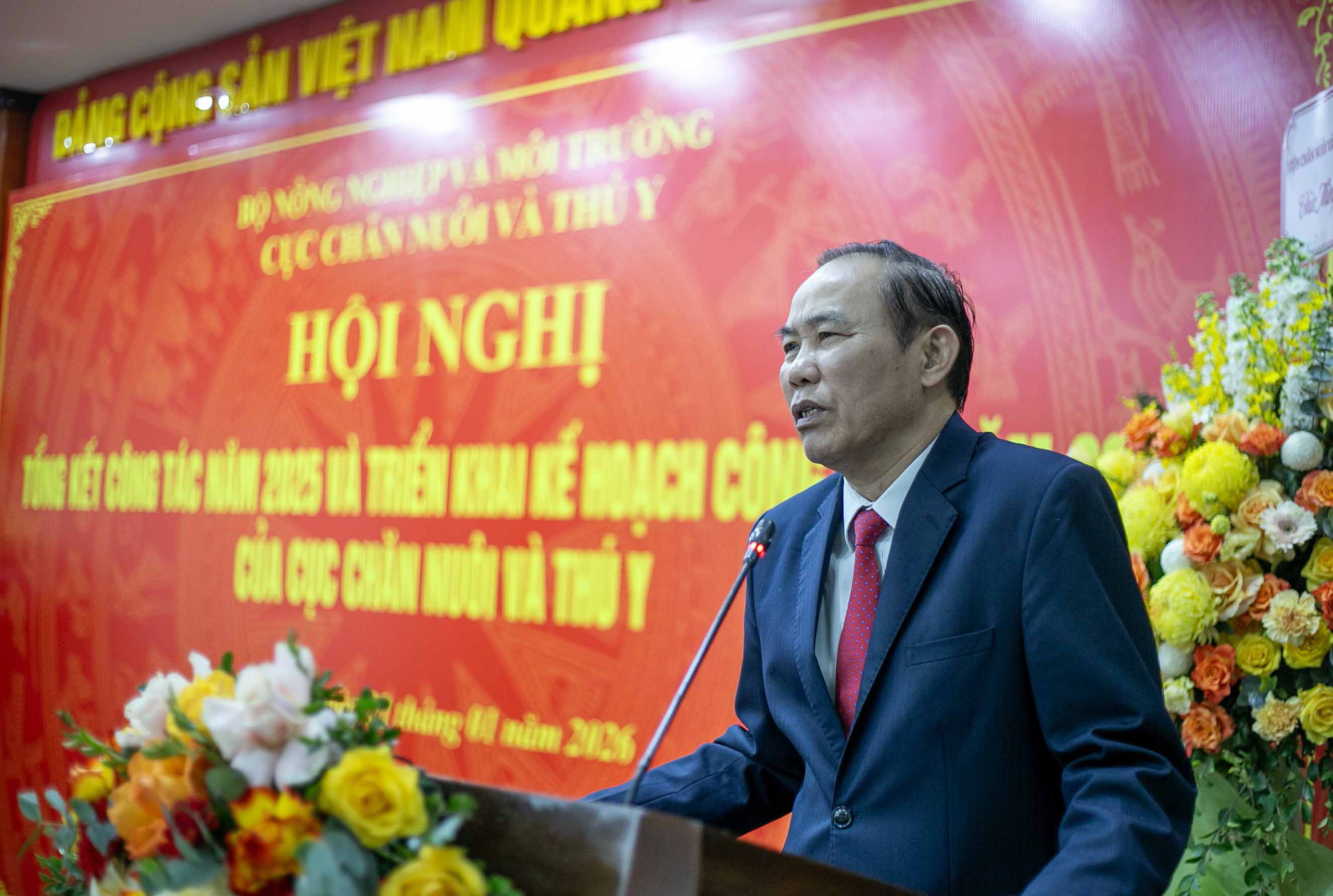 Thứ trưởng Phùng Đức Tiến: Vẫn lo ngại khi nhiều cơ sở sử dụng thịt heo, lòng mề kém chất lượng - Ảnh 1.