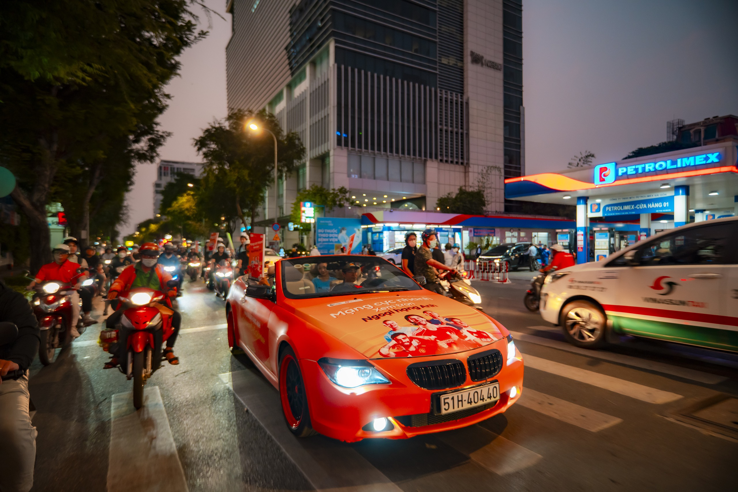 Mang không khí Ngoại hạng Anh đến gần hơn với người hâm mộ Việt - Ảnh 4.