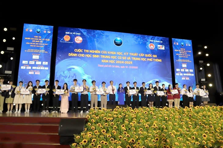 TP.HCM công bố kết quả Cuộc thi khoa học kỹ thuật học sinh THCS và THPT - Ảnh 1.