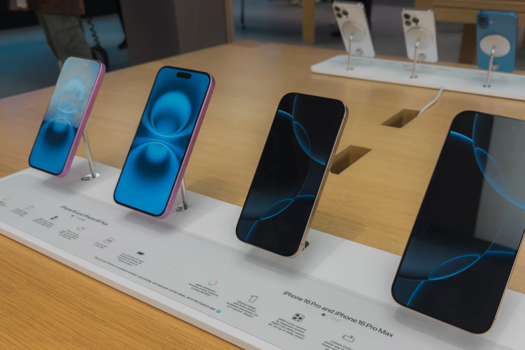 điện thoại - Ảnh 1.