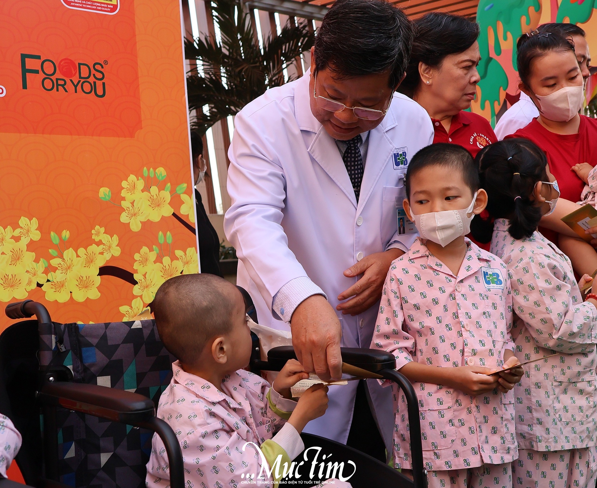 Mùa Tết ấm áp của các 'chiến binh nhí' tại bệnh viện Ung bướu TP.HCM - Ảnh 13.