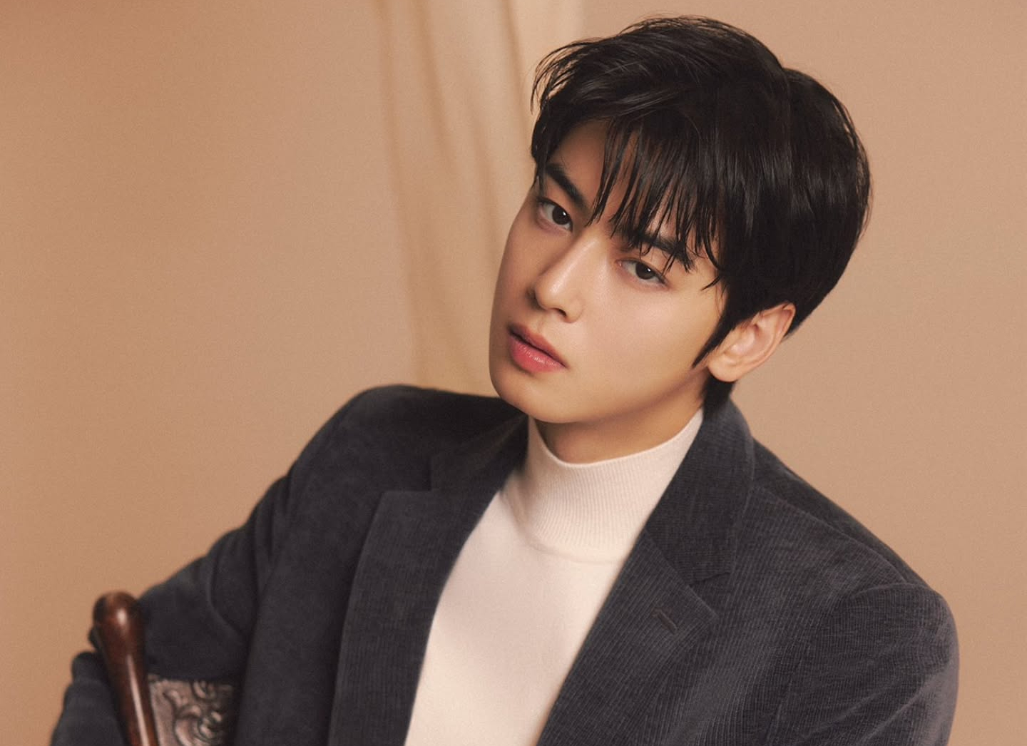 thi-n-t-i-g-ng-m-t-cha-eun-woo-th-nh-thi-n-t-i-tr-n-thu-tu-i