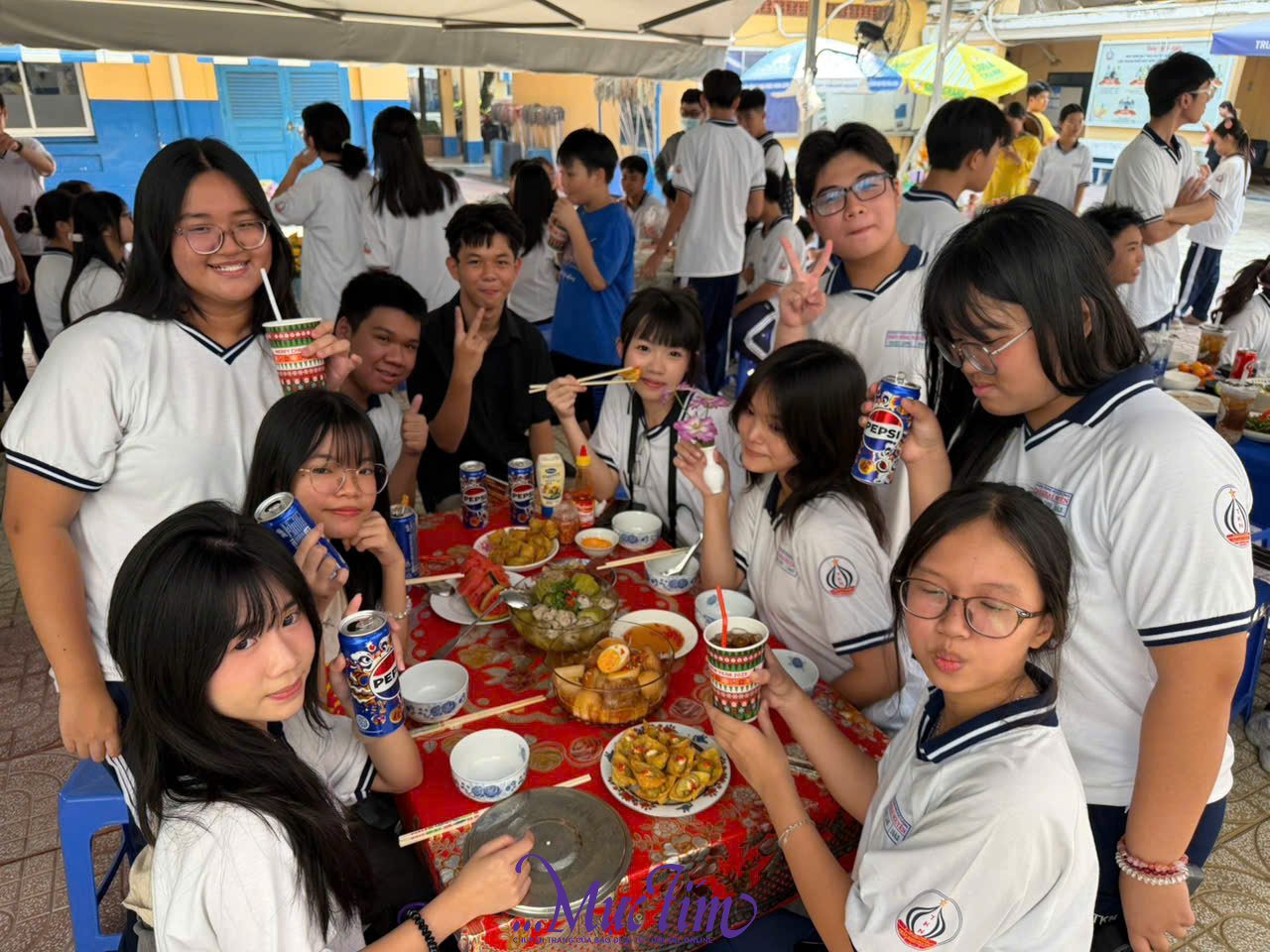 Teen Trường THPT Trần Khai Nguyên đi chợ, nấu ăn đón Tết- Ảnh 7.