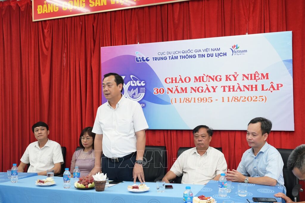 Cảnh báo giả mạo Cục Du lịch quảng cáo tiền ảo - Ảnh 2. Cảnh báo vụ việc cắt ghép hình ảnh giả mạo Cục Du lịch để quảng cáo tiền ảo - Ảnh 2.