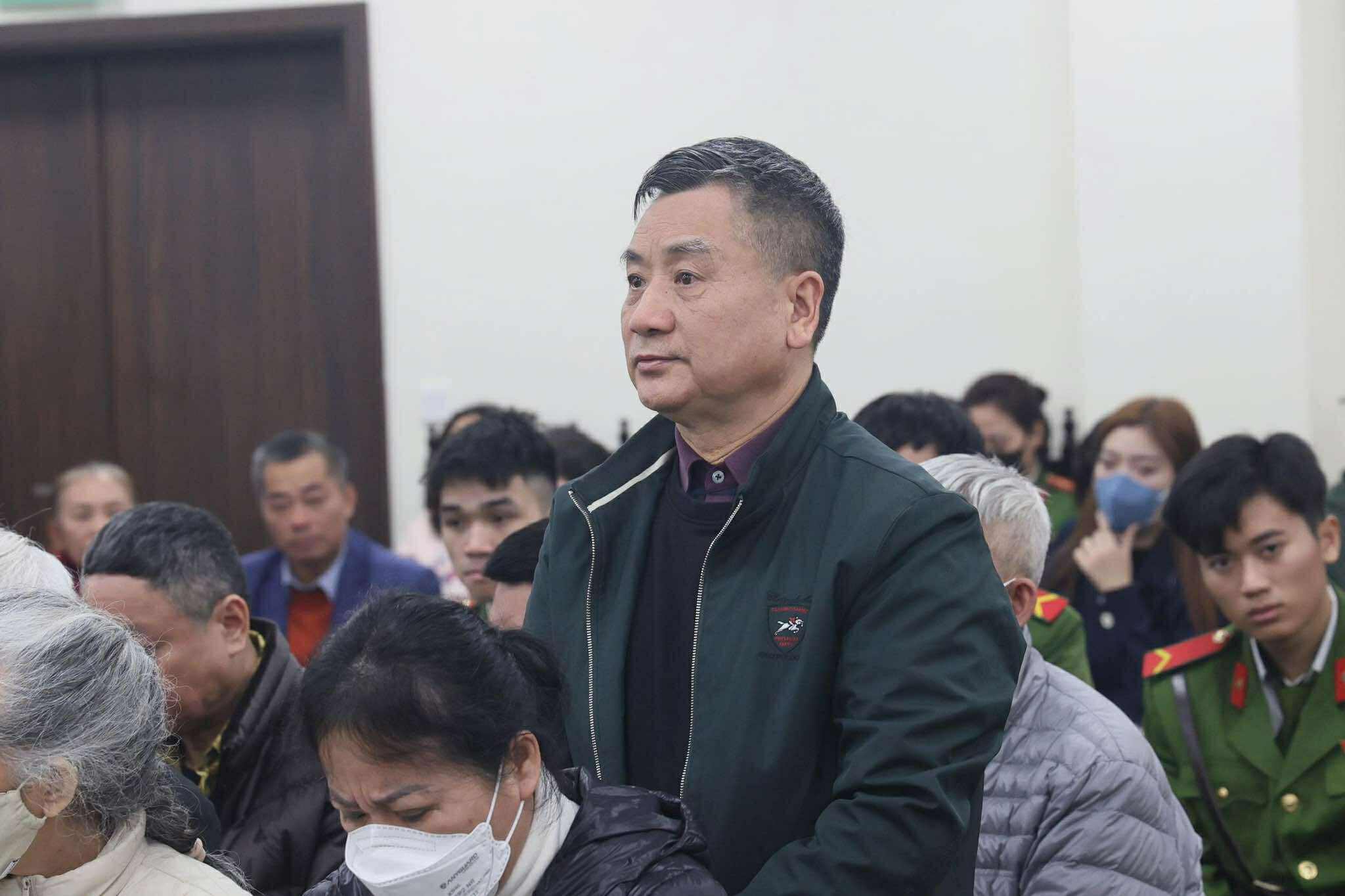 Vụ hối lộ 70 tỉ: Chủ doanh nghiệp khai chi hoa hồng cao vì có lúc sợ 'thuốc để lâu sẽ hỏng' - Ảnh 3.