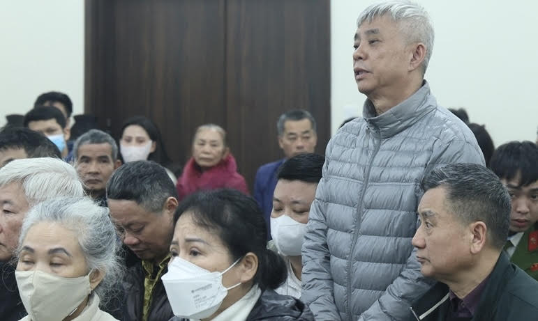 Vụ hối lộ 70 tỉ: Chủ doanh nghiệp khai chi hoa hồng cao vì có lúc sợ 'thuốc để lâu sẽ hỏng' - Ảnh 1.