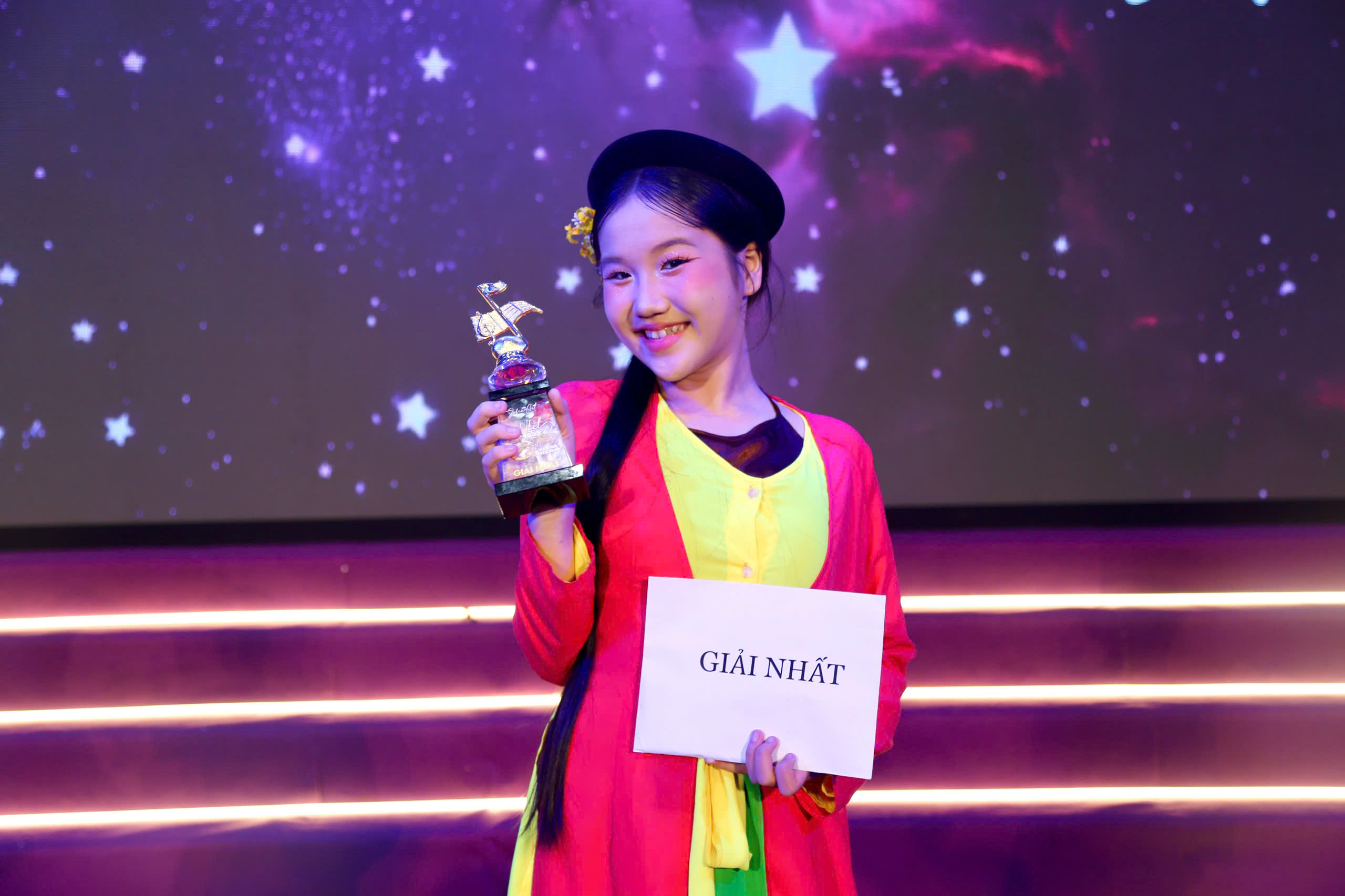 Hành trình theo đuổi nhạc dân tộc của nữ sinh Trường THCS Gò Vấp- Ảnh 1.