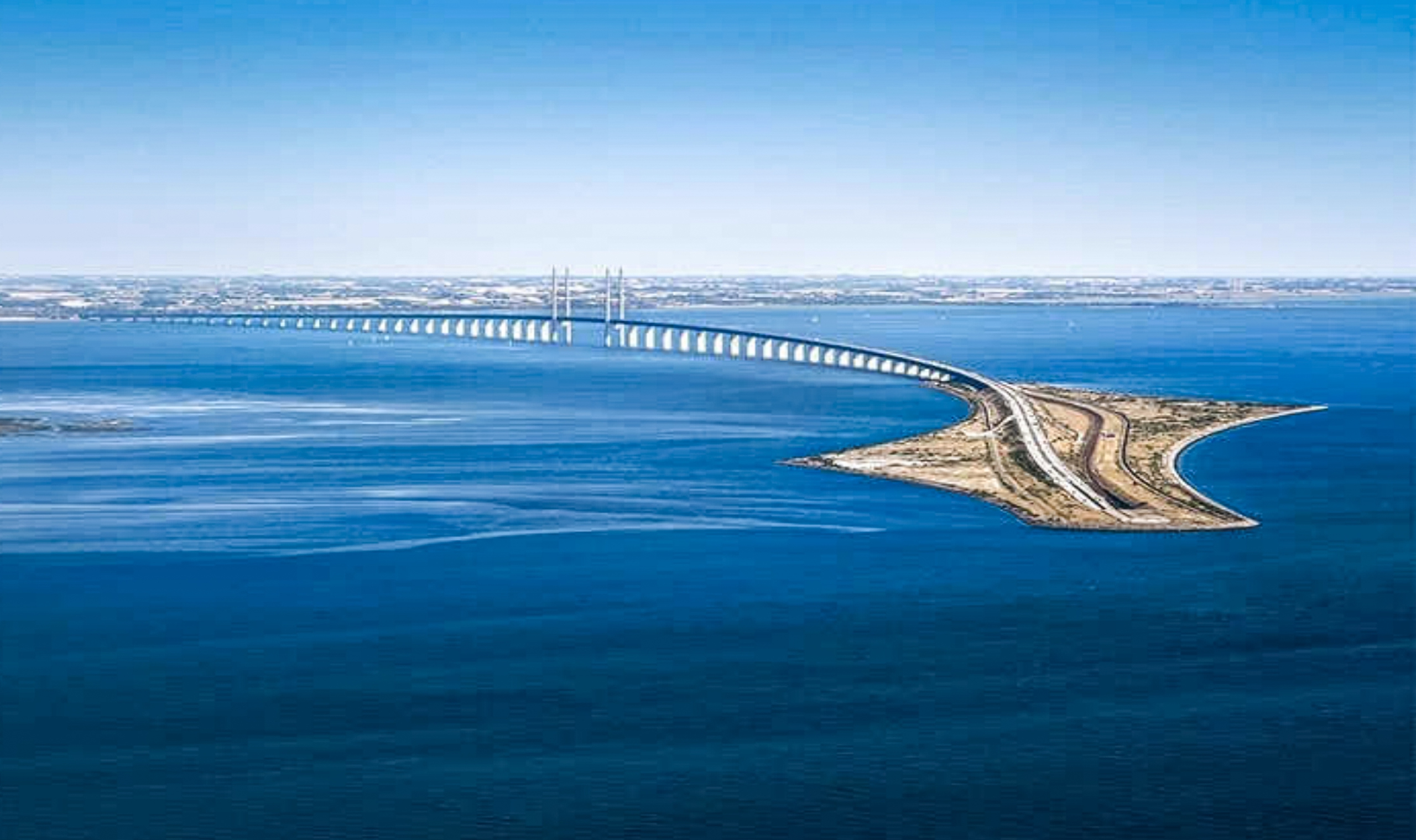 Design revealed for $4bn sea-crossing bridge, road project in Ho Chi Minh City- Ảnh 2.