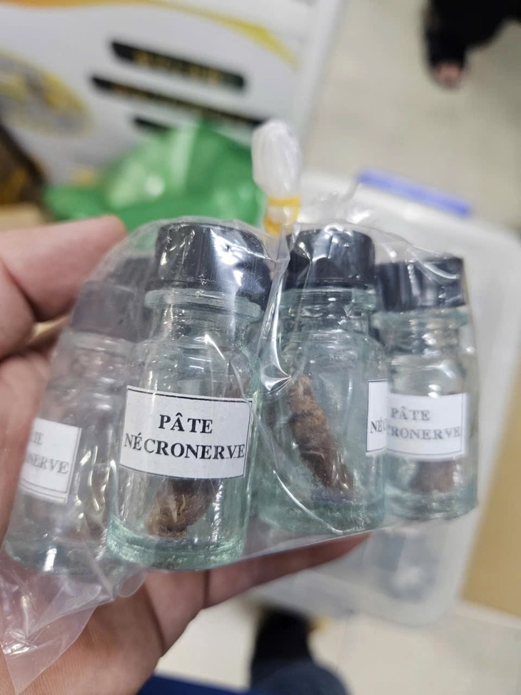 Thạch tín độc ra sao mà bác sĩ nha khoa hiện nay khuyến cáo không nên sử dụng? - Ảnh 1.