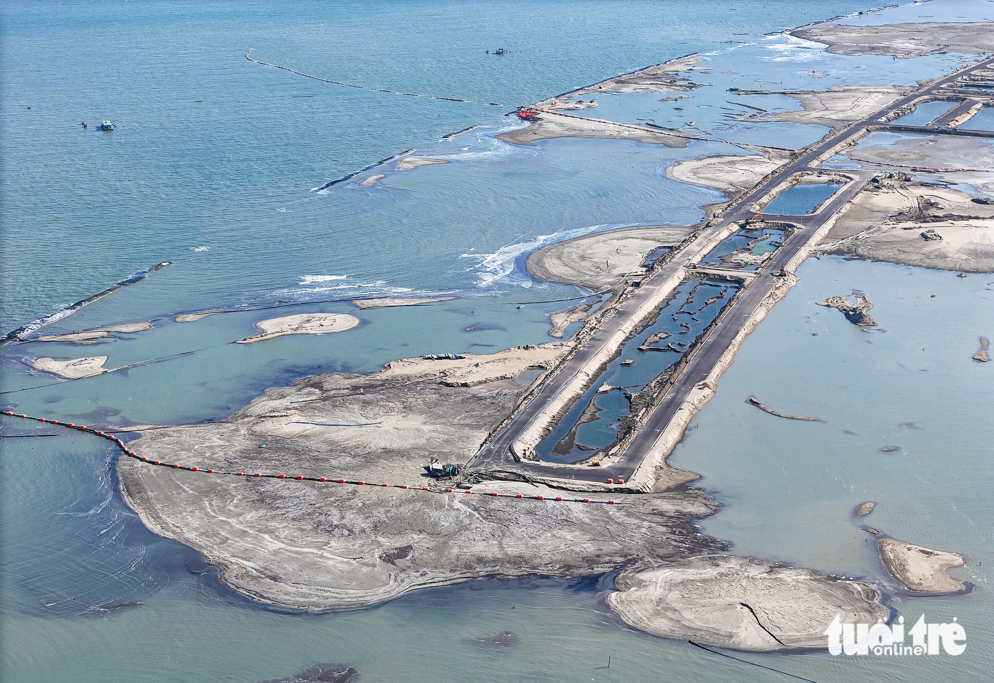 Design revealed for $4bn sea-crossing bridge, road project in Ho Chi Minh City- Ảnh 12.