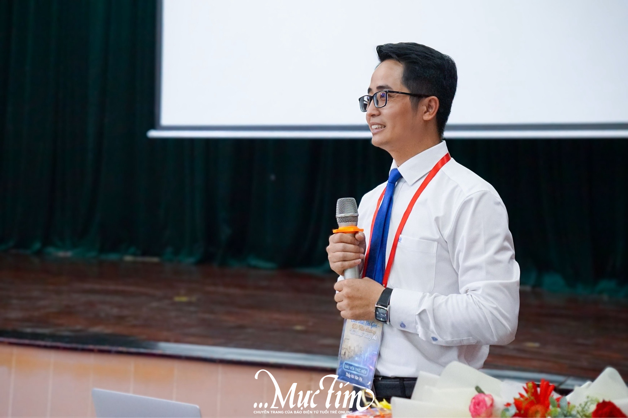 Học sinh Trường THPT Lê Thánh Tôn trải nghiệm dùng AI tìm hiểu tác phẩm văn học- Ảnh 4.