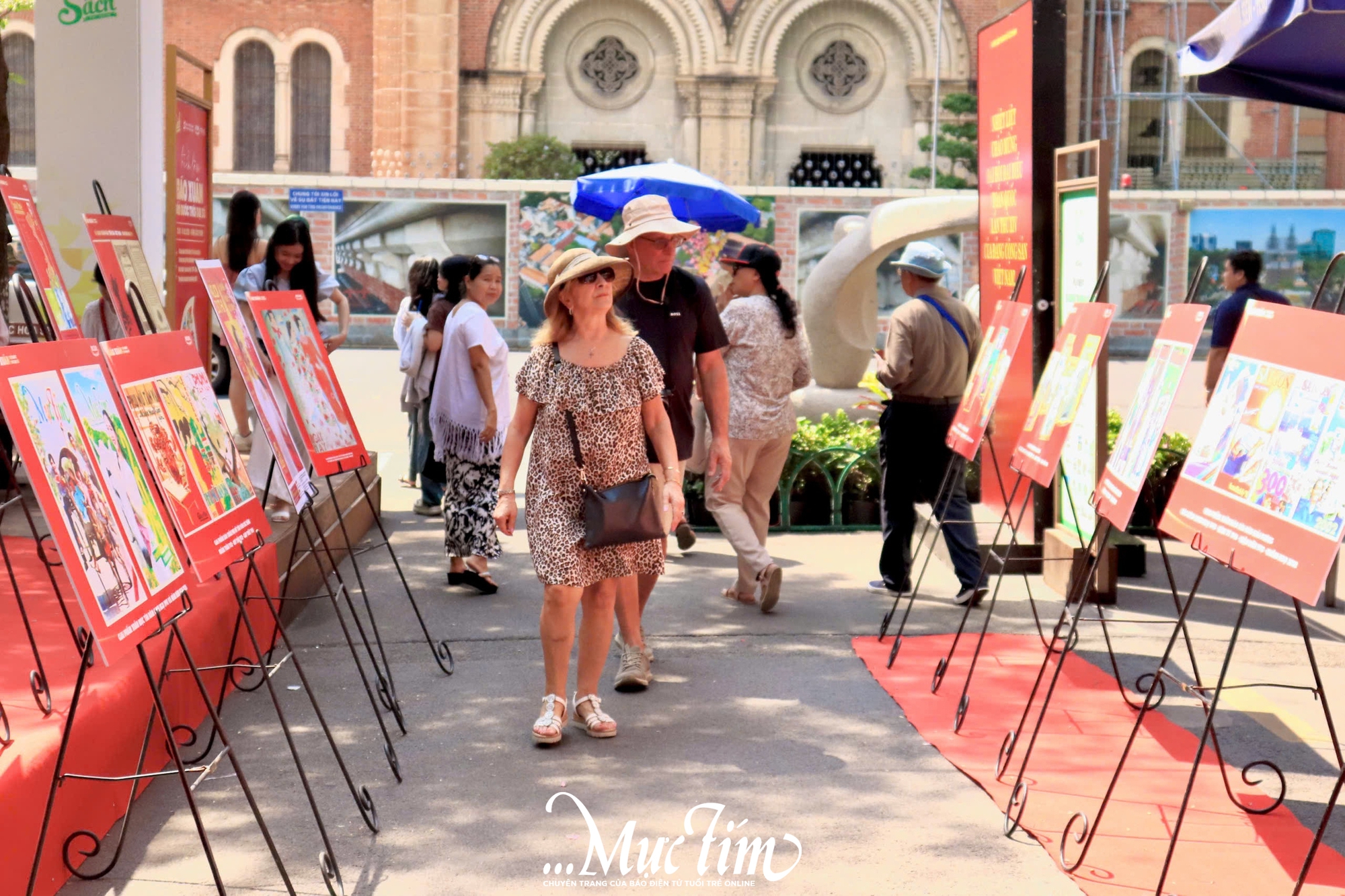 Dạo Đường sách TP.HCM tuần này, xem triển lãm báo xuân trong thời đại số - Ảnh 7.