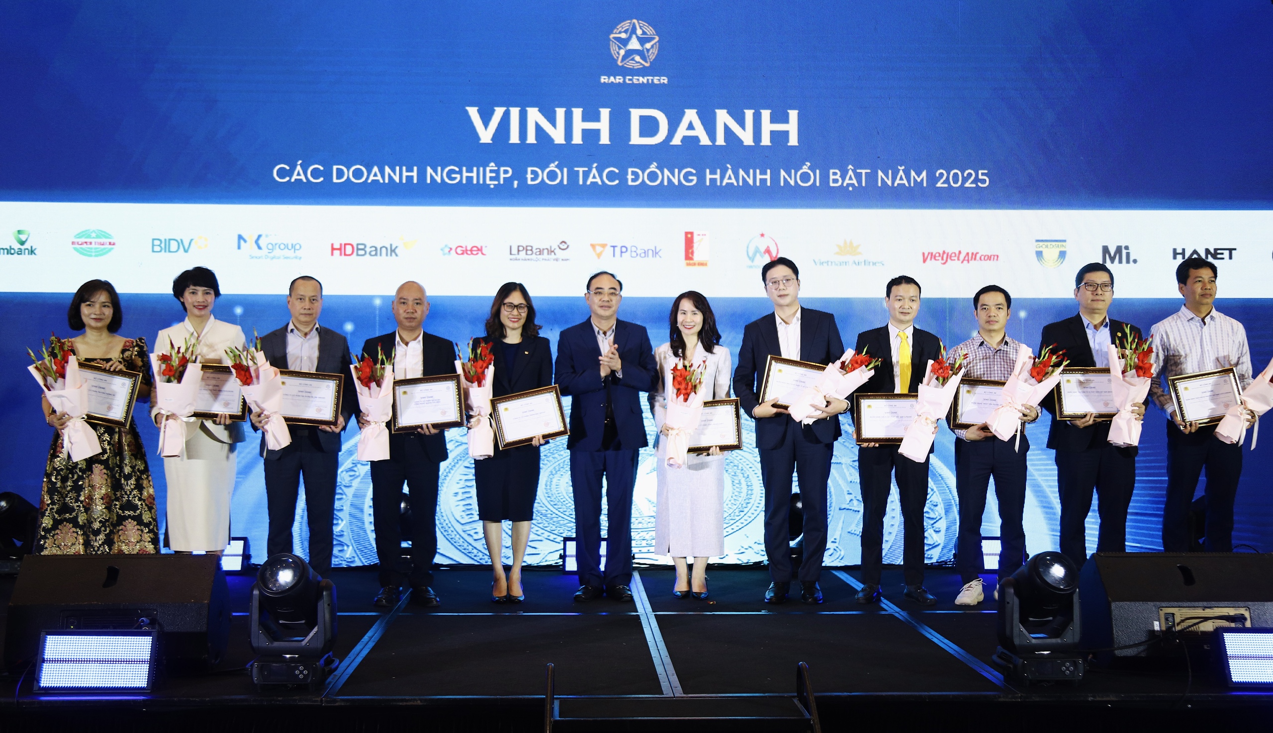 căn cước - Ảnh 3.