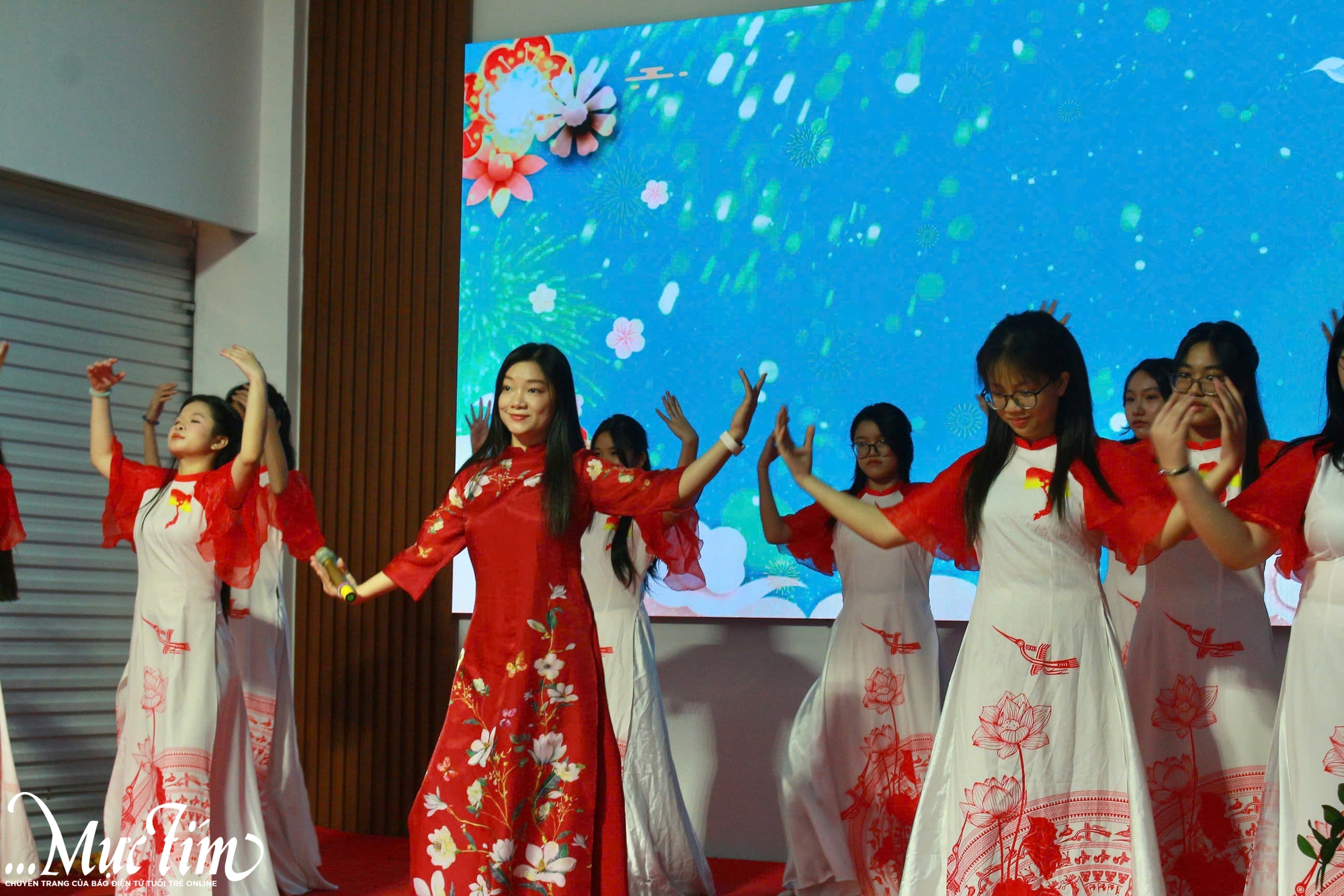 Rộn ràng hội xuân tại Trường TH và THCS Hồng Ngọc - Ảnh 2.