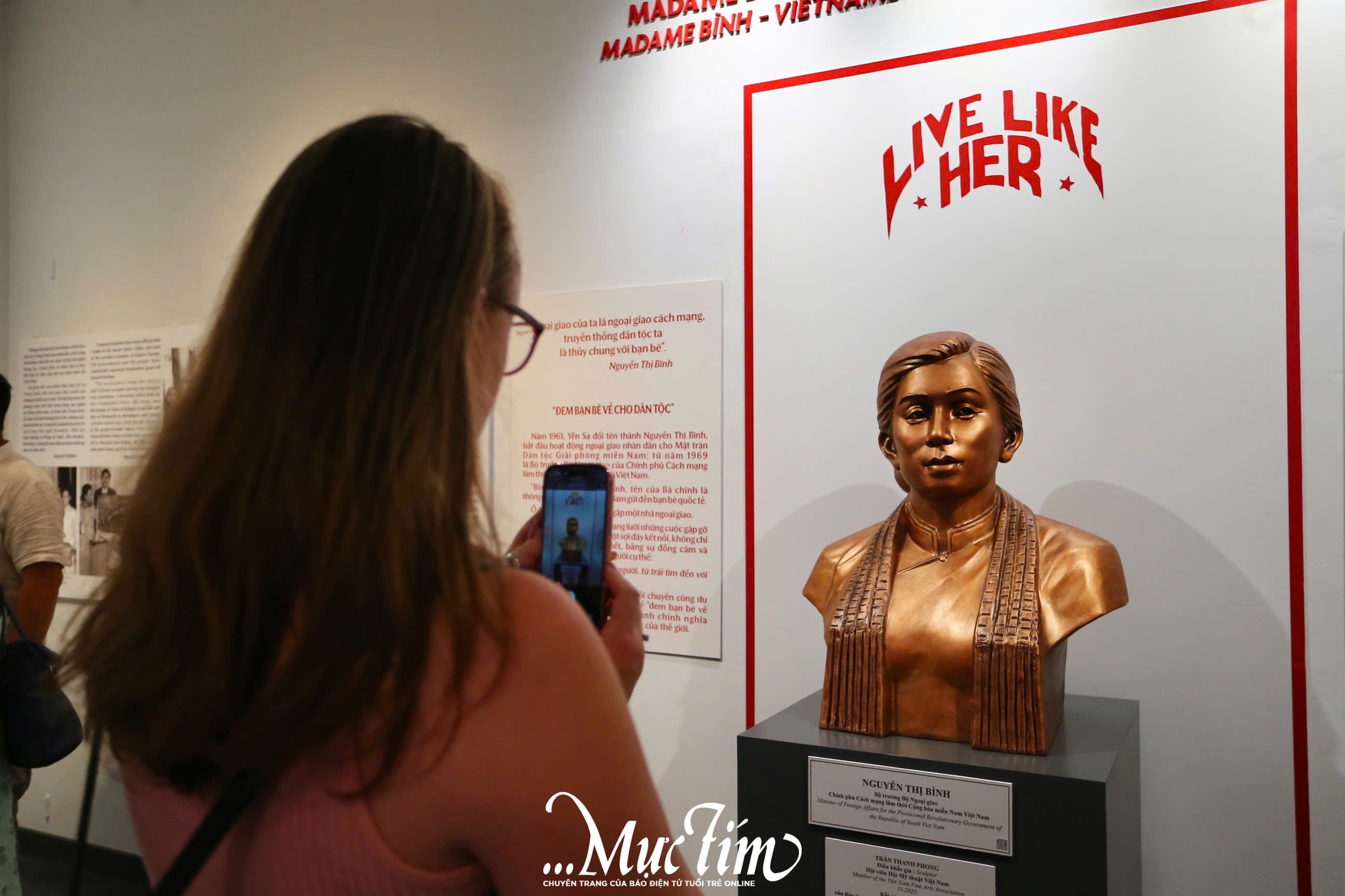 Cảm hứng sống đẹp từ chuyên đề về bà Nguyễn Thị Bình tại Bảo tàng Chứng tích chiến tranh- Ảnh 6. Cảm hứng sống đẹp từ chuyên đề về bà Nguyễn Thị Bình tại Bảo tàng Chứng tích chiến tranh- Ảnh 6.