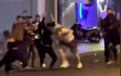 Police arrest 3 men over attack on foreign tourists in Vietnam’s Nha Trang - Ảnh 1.