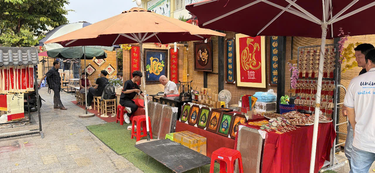 Có gì tại Lễ hội Tết Việt Bính Ngọ diễn ra tại Nhà văn hóa Thanh niên TP.HCM ?
