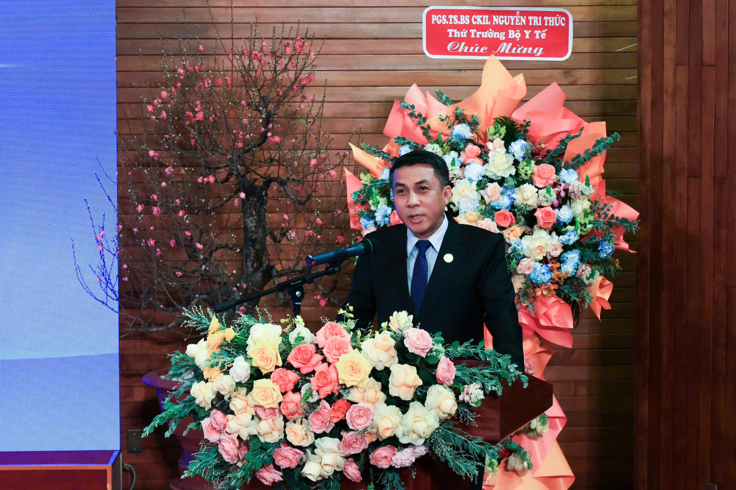 Bệnh viện Chợ Rẫy khánh thành hệ thống thông tim can thiệp 500 tỉ đồng - Ảnh 1.