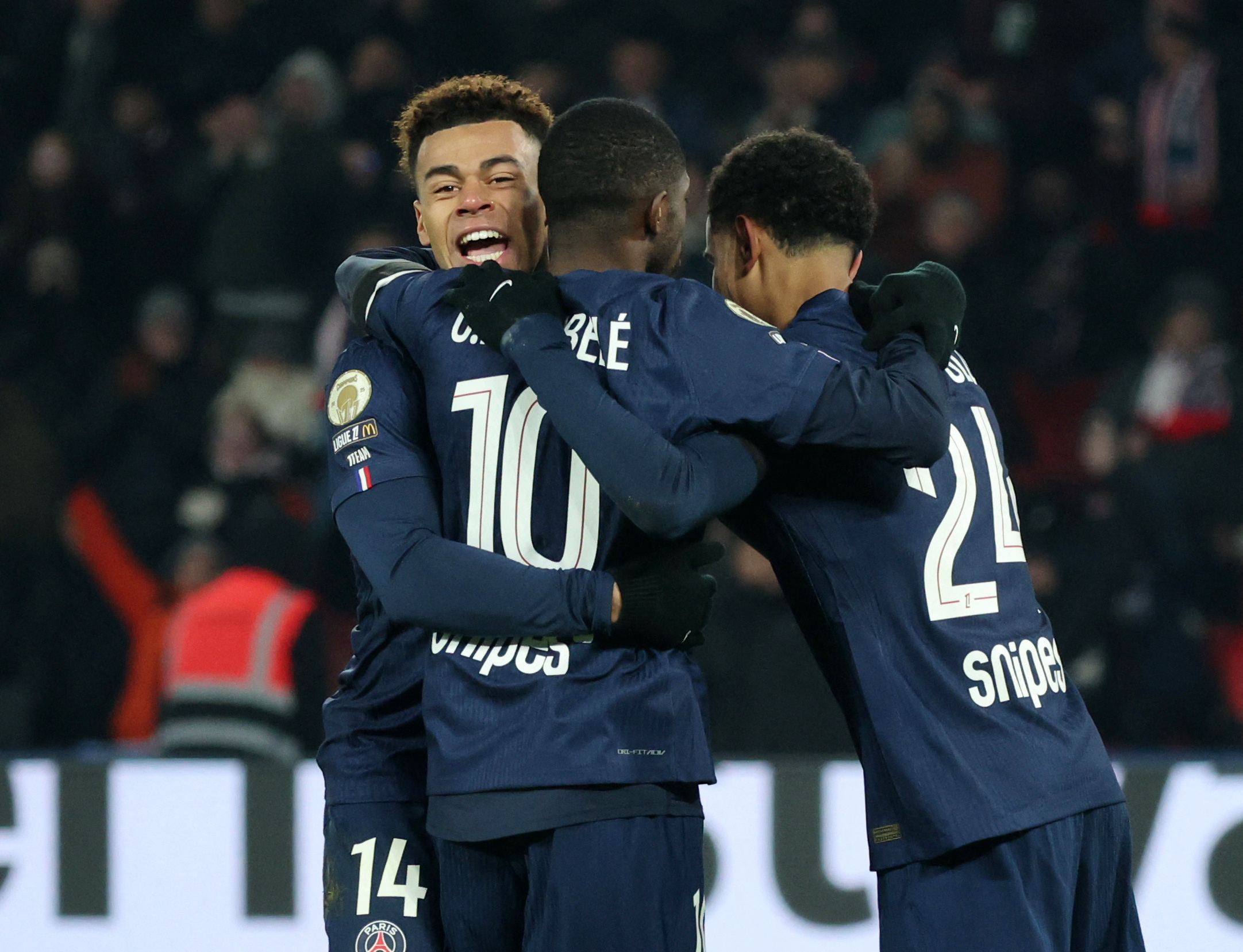 PSG giĂ nh chiáșżn tháșŻng trưá»c Äá»i bĂłng cĂčng thĂ nh phá»