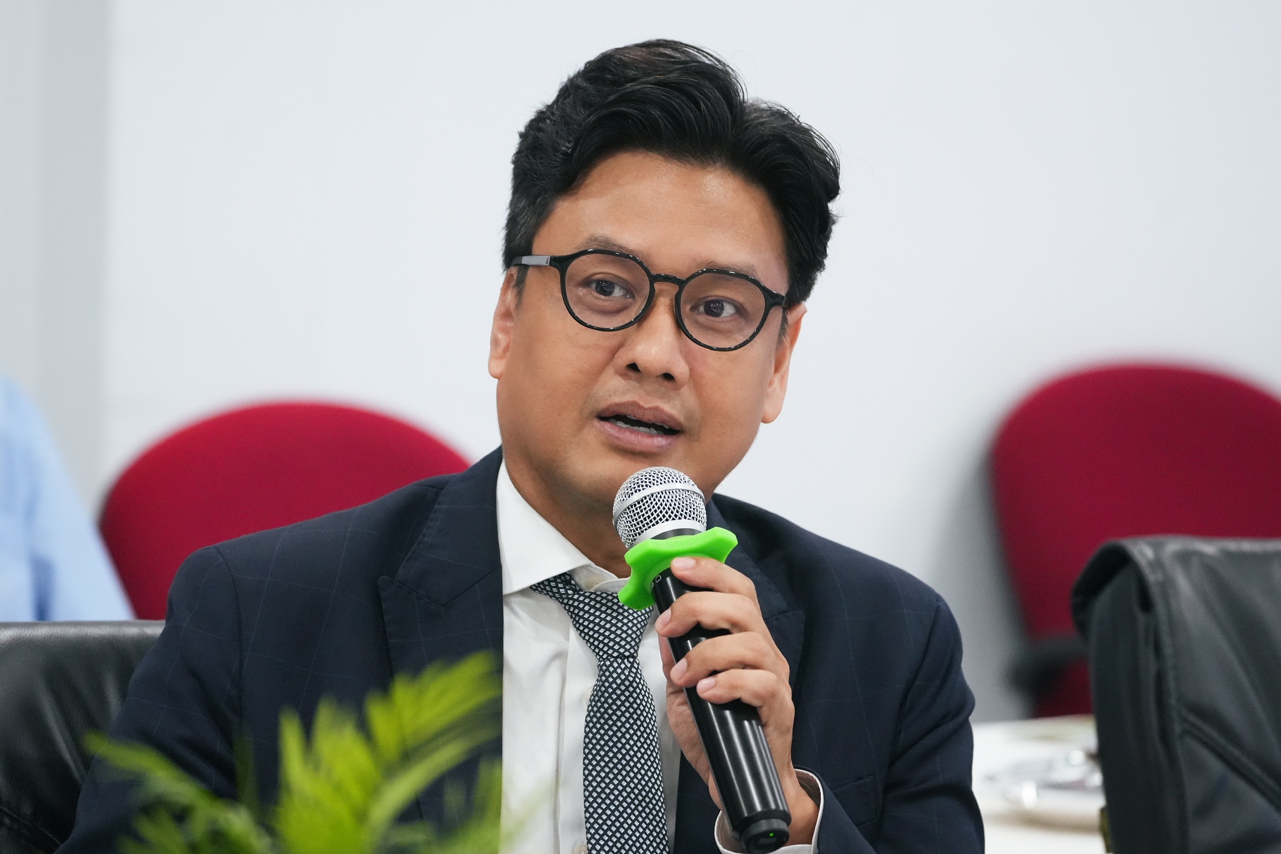 chứng khoán - Ảnh 2.