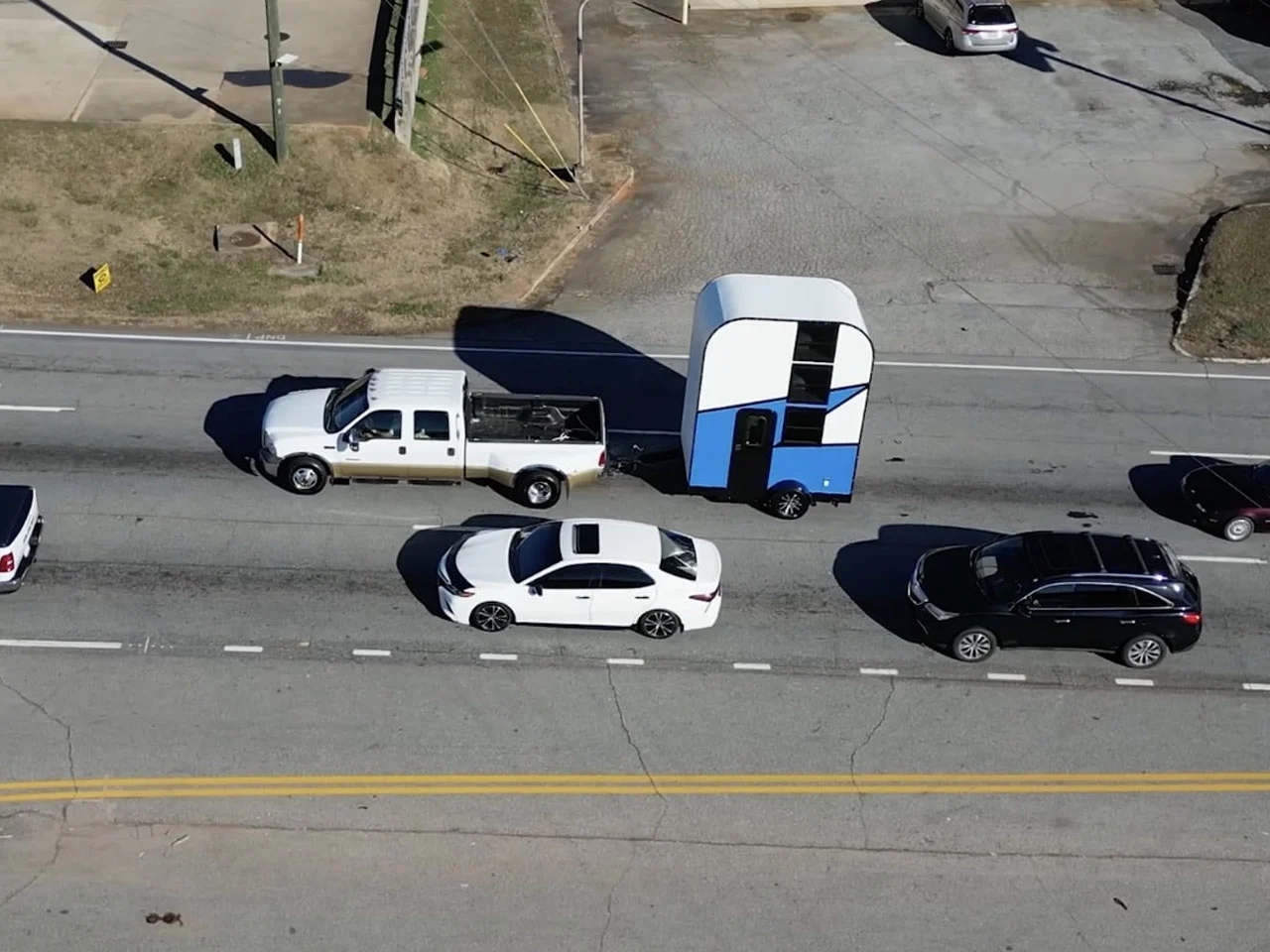 Nhà di động thiết kế chưa từng có: Nhỏ nhưng 3 tầng, vẫn có phòng tắm - Ảnh 11.