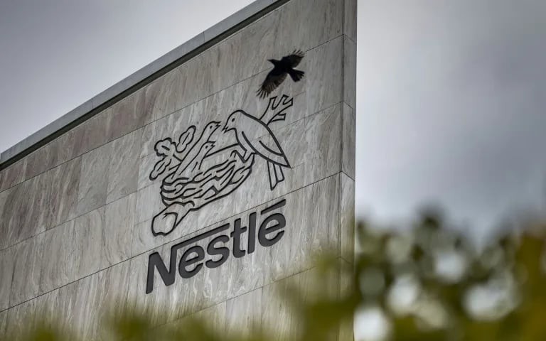 Nestle recalls infant formula batches in 25 countries over toxin risk- Ảnh 2. Nestle recalls infant formula batches in 25 countries over toxin risk- Ảnh 2.