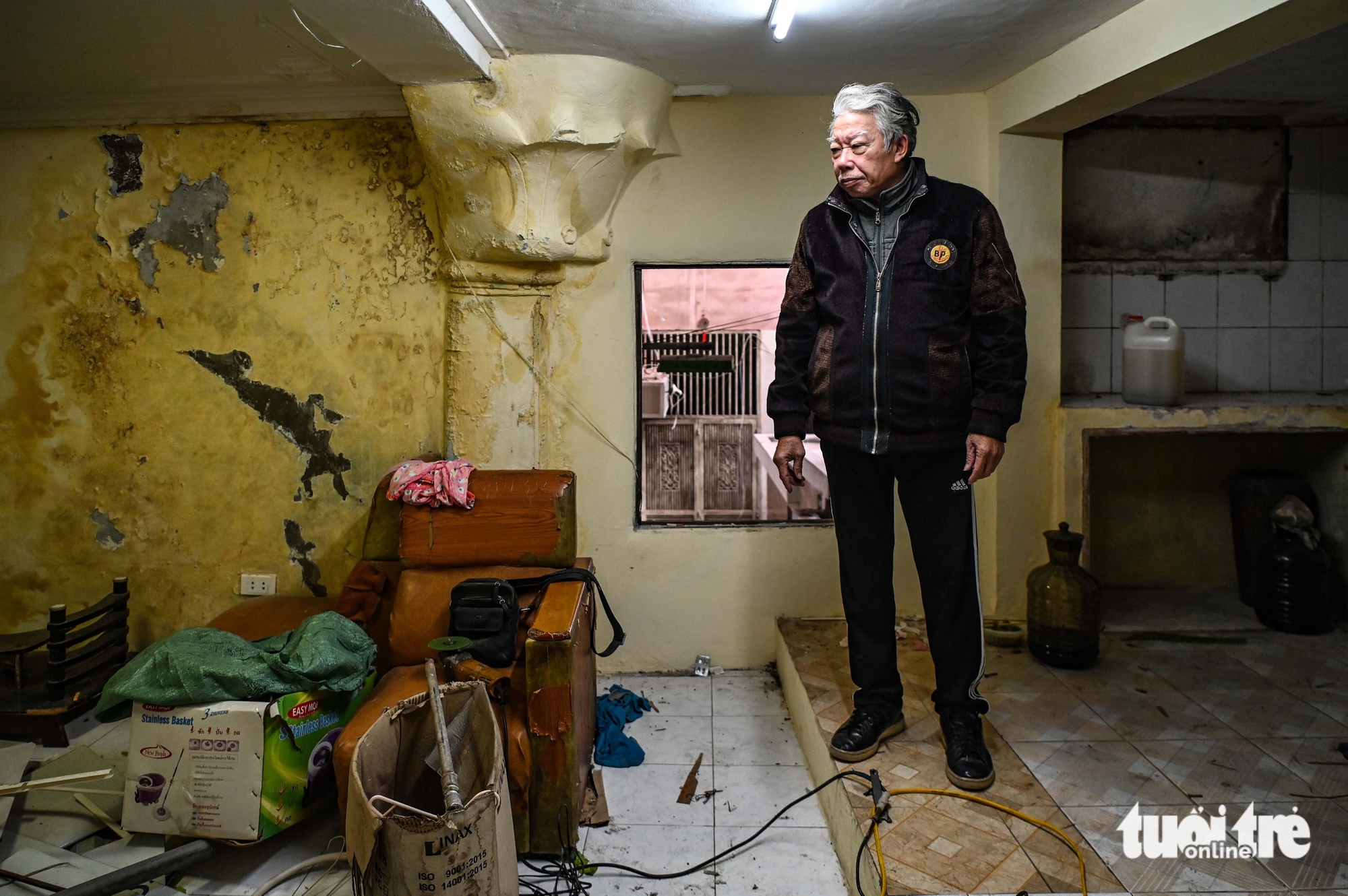 Hanoi residents move out as work begins on public square east of Hoan Kiem Lake- Ảnh 12.