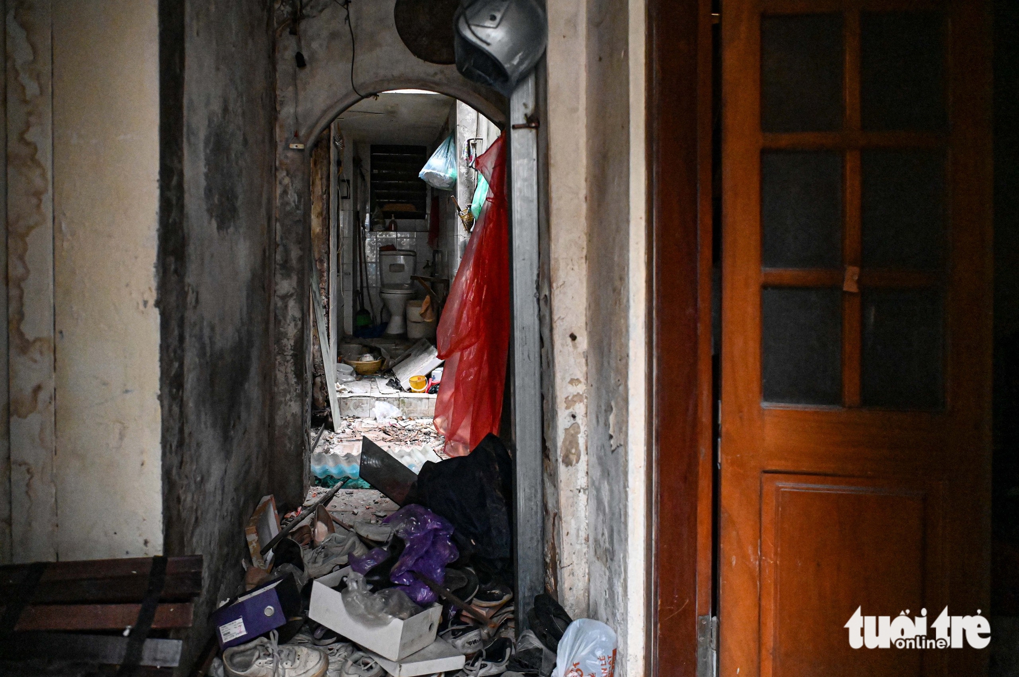 Hanoi residents move out as work begins on public square east of Hoan Kiem Lake- Ảnh 10.