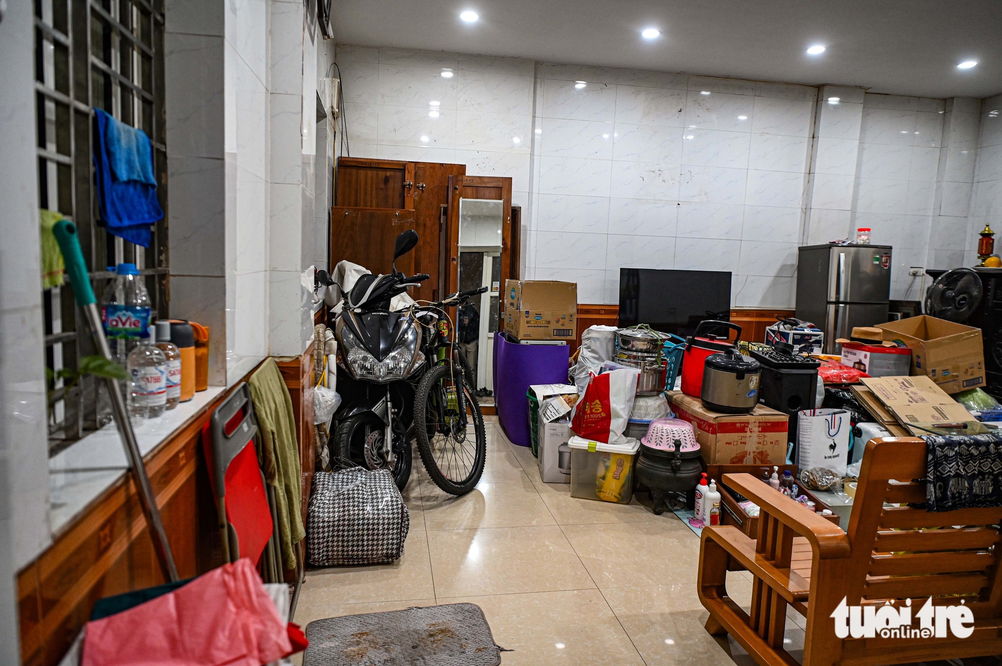 Hanoi residents move out as work begins on public square east of Hoan Kiem Lake- Ảnh 18.