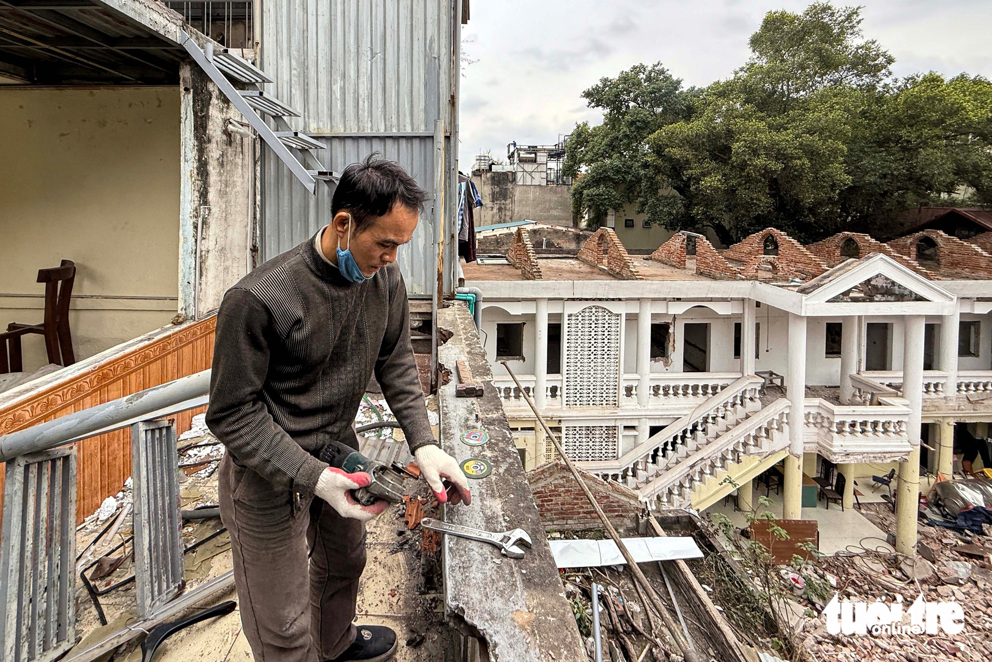Hanoi residents move out as work begins on public square east of Hoan Kiem Lake- Ảnh 3.