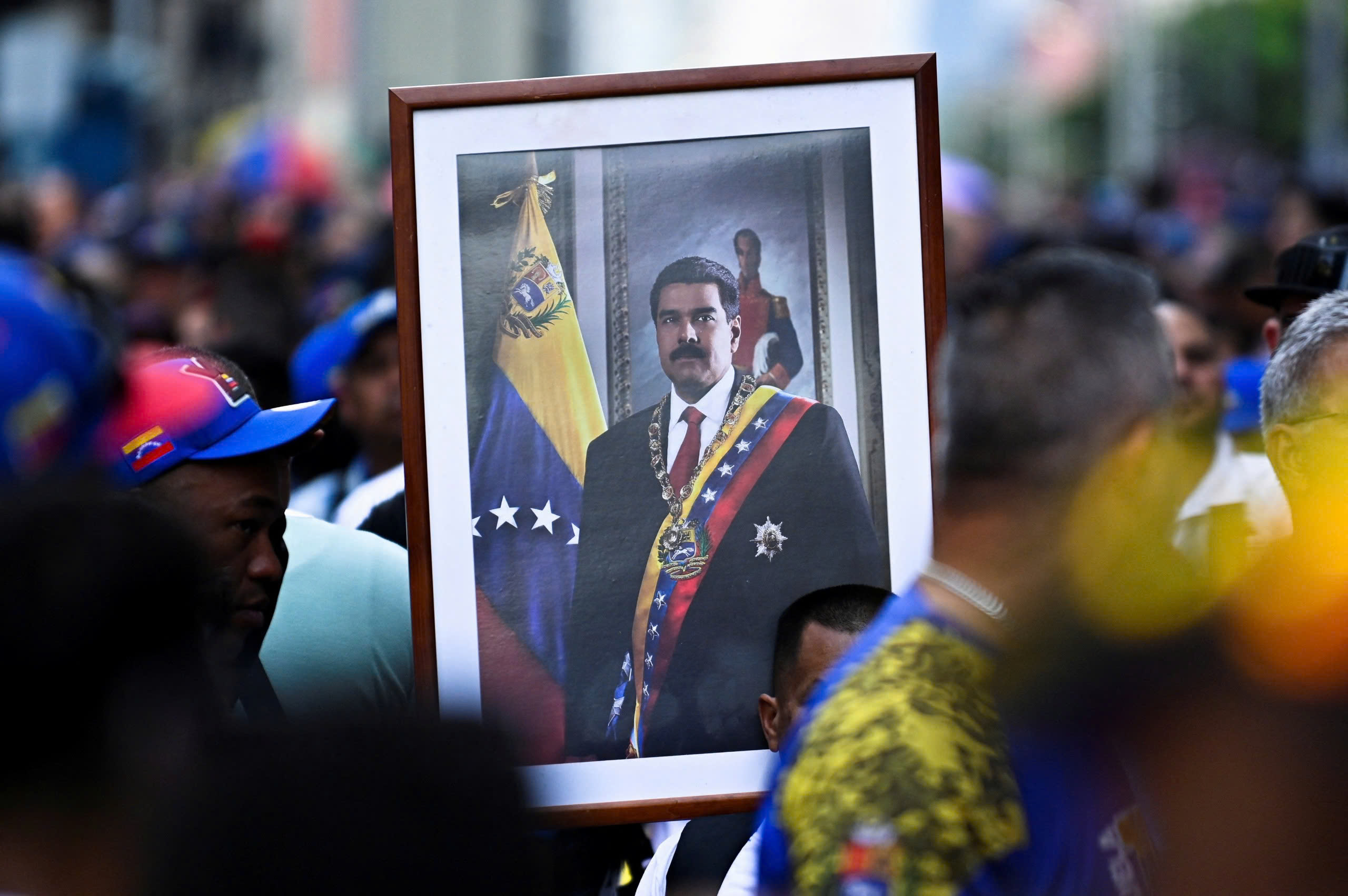 Mỹ bắt ông Maduro vì điều gì? - Ảnh 1.