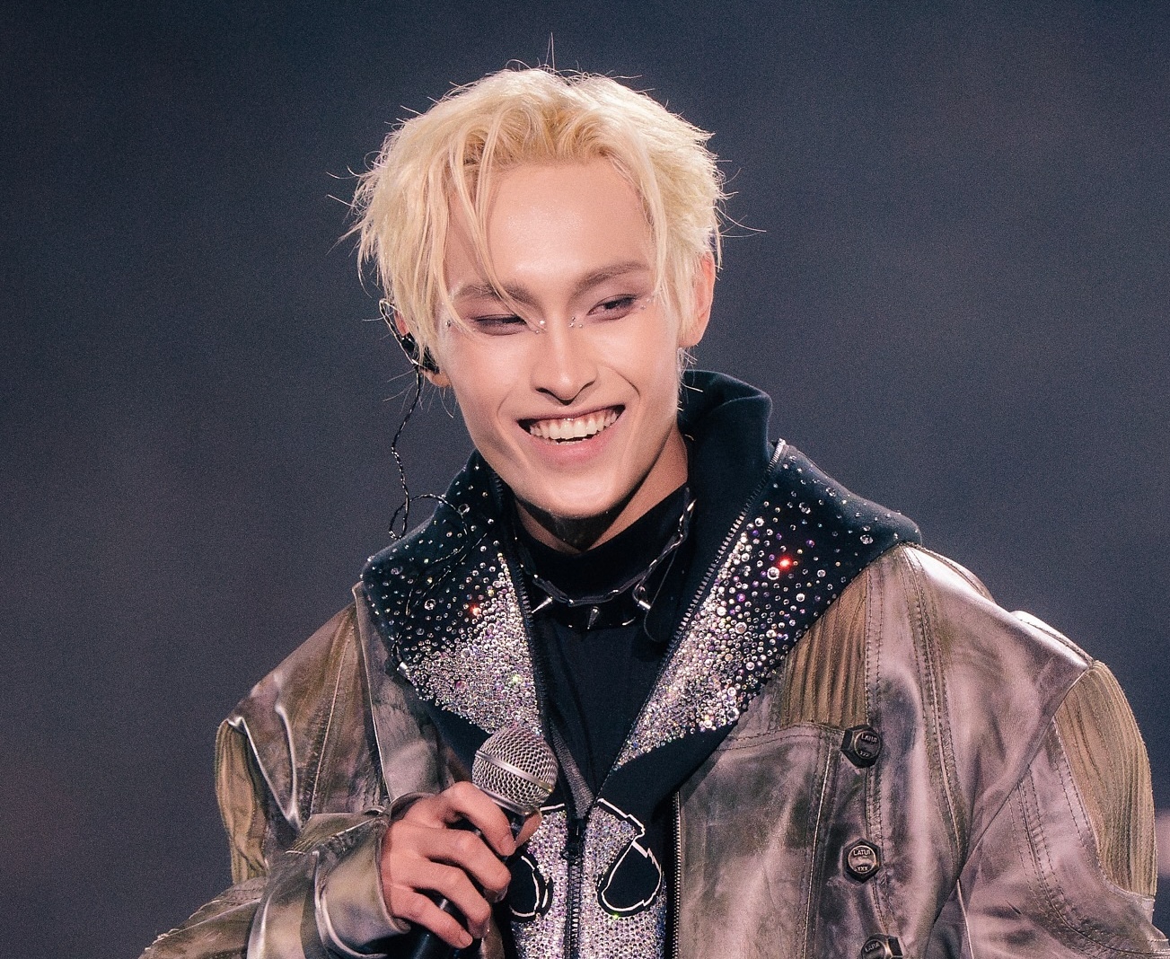 Wren Evans ra album mới, fan đùa 'phải chui gầm giường nghe' - Tuổi Trẻ ...