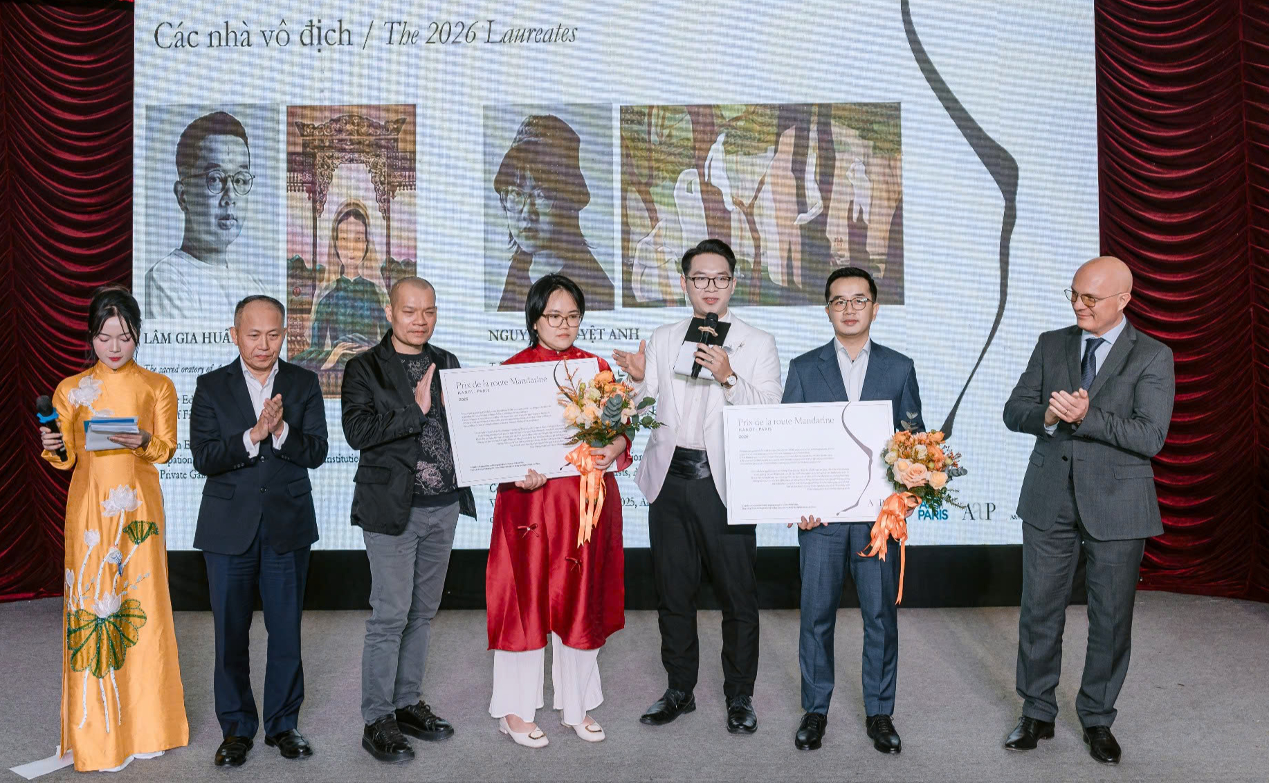 Giải thưởng Con đường Thiên Lý đầu tiên trao cho tác phẩm ‘giống’ Lê Phổ? - Ảnh 1. Giải thưởng Con đường Thiên Lý đầu tiên trao cho tác phẩm ‘giống’ tranh Lê Phổ? - Ảnh 1.