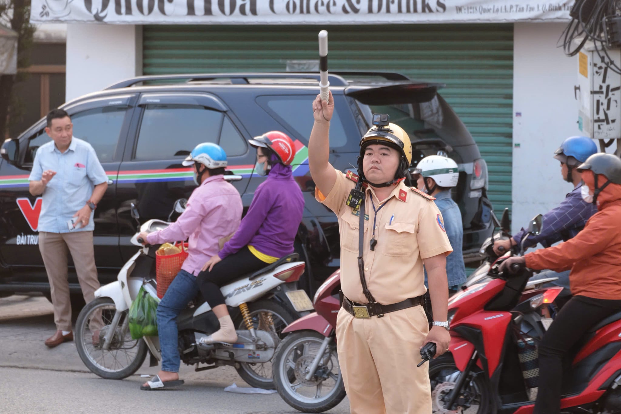 Traffic restrictions imposed on central roads for Ho Chi Minh City ...
